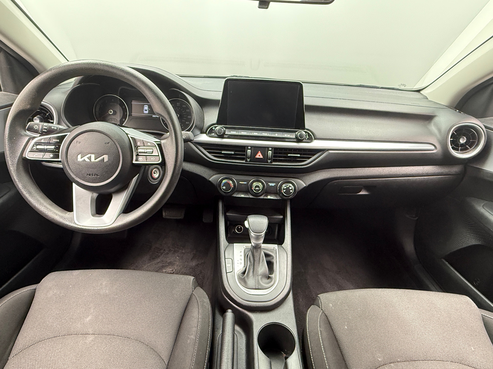 Thumbnail: 2022 Kia Forte - 3