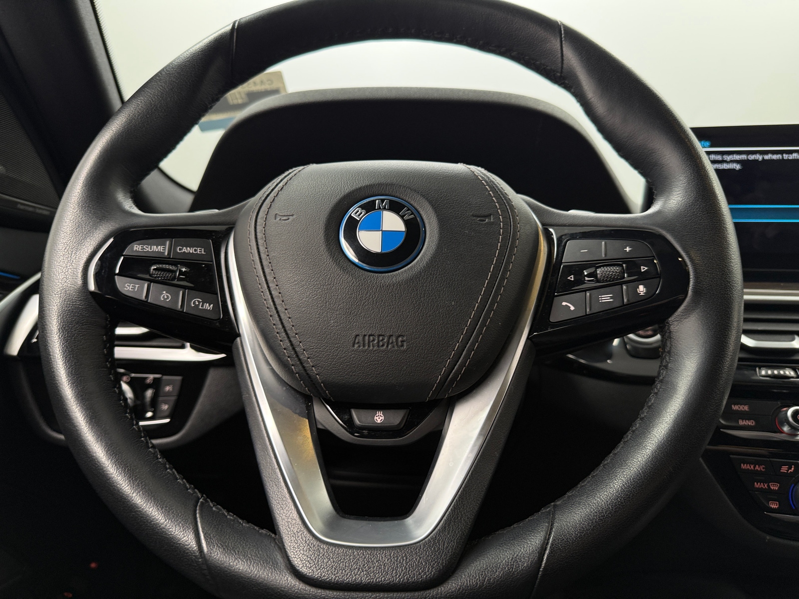 Thumbnail: 2023 BMW 5 Series - 4