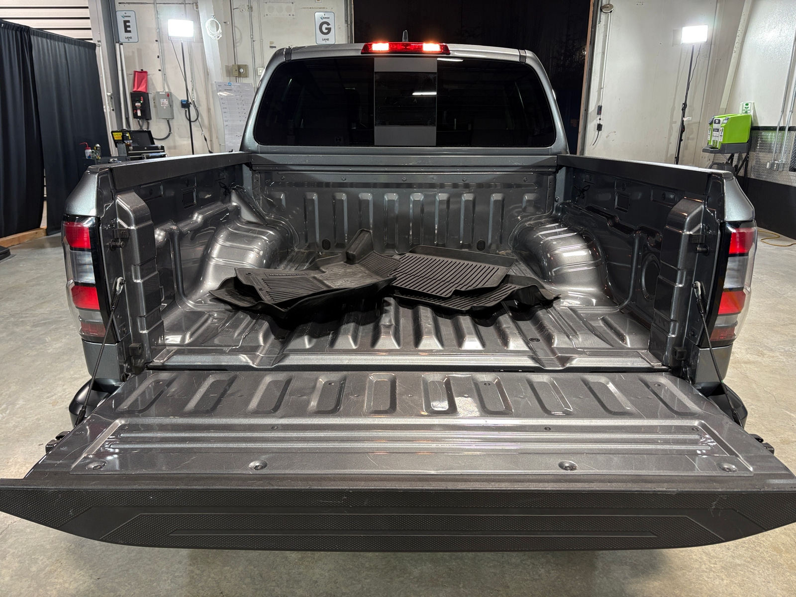 Thumbnail: 2025 Nissan Frontier - 7