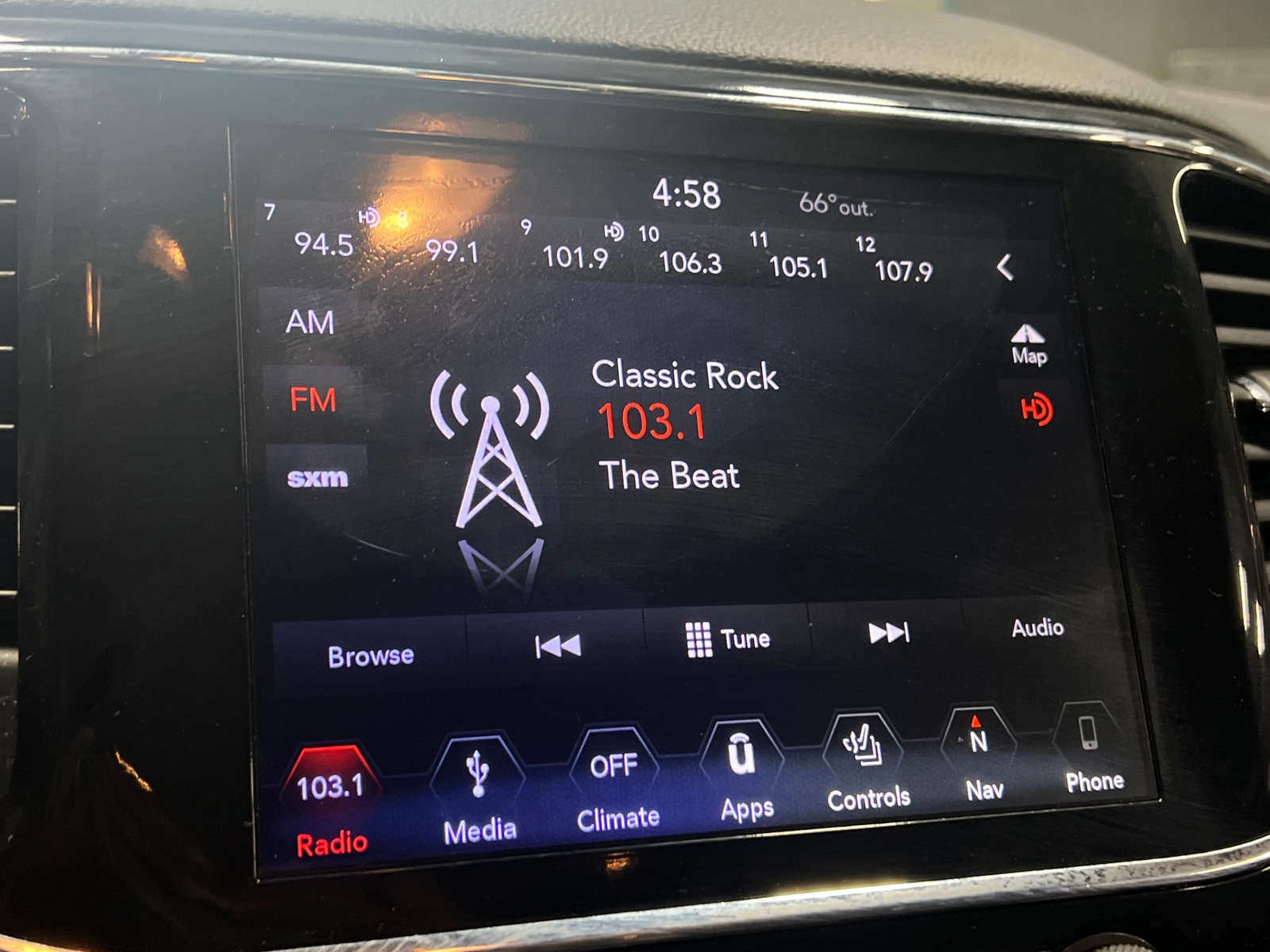 Thumbnail: 2019 Jeep Grand Cherokee - 3