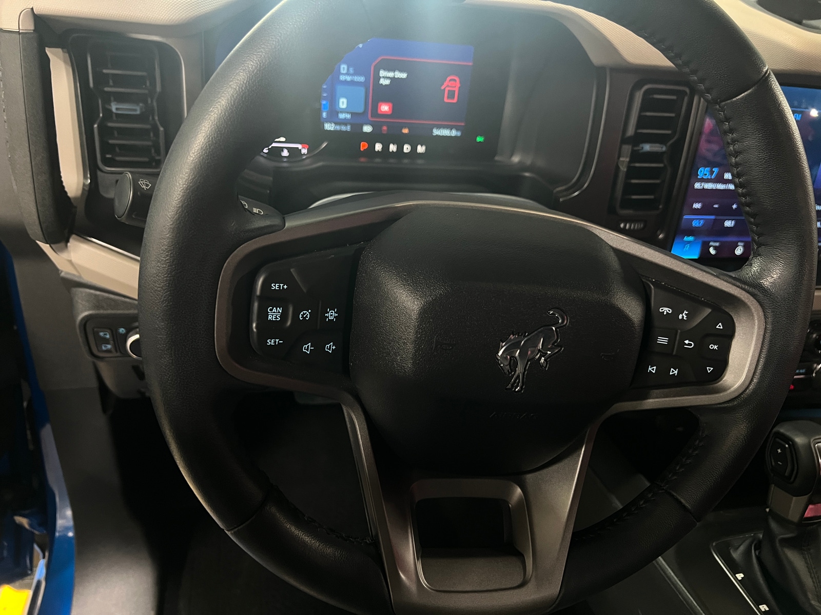 Thumbnail: 2022 Ford Bronco - 5