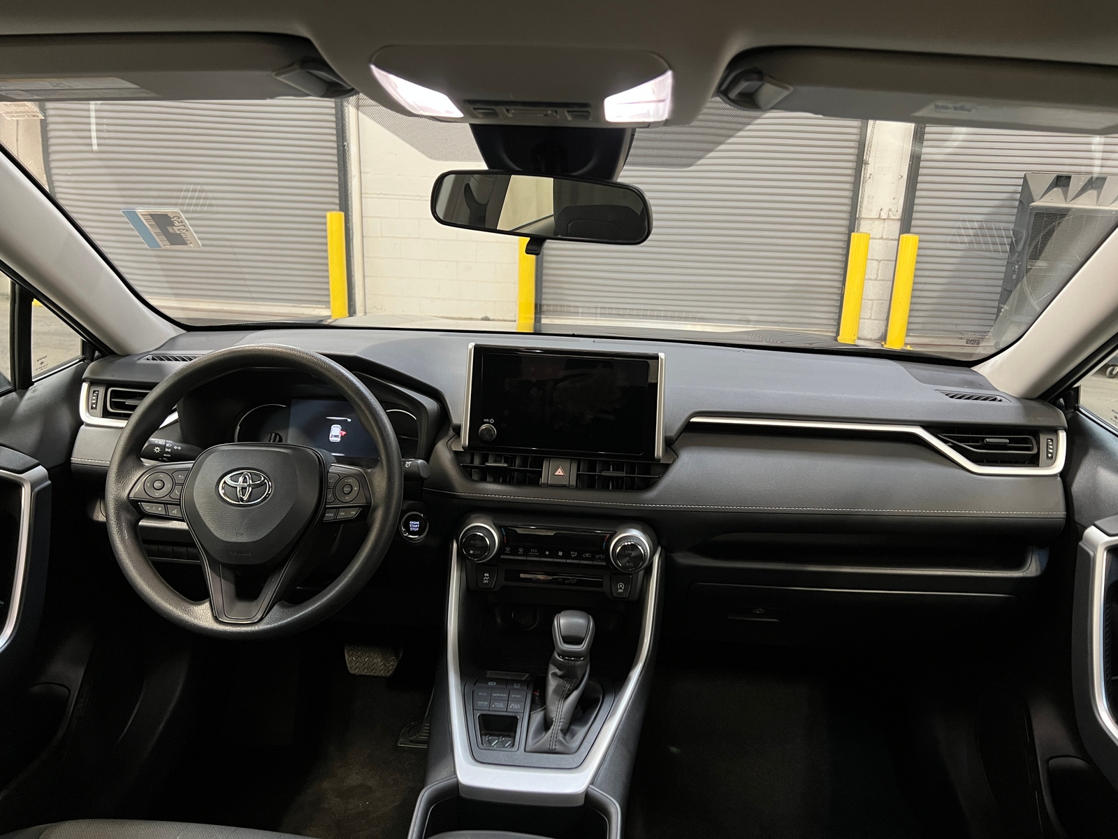 Thumbnail: 2025 Toyota RAV4 - 3