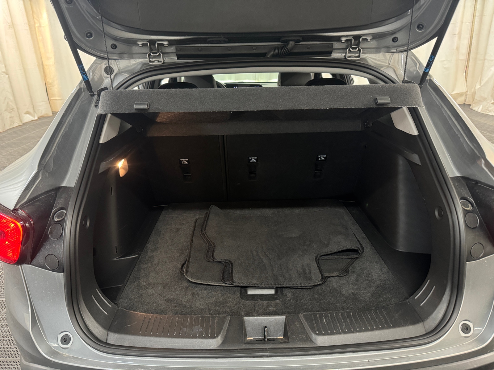 Thumbnail: 2025 Chevrolet Trax - 7