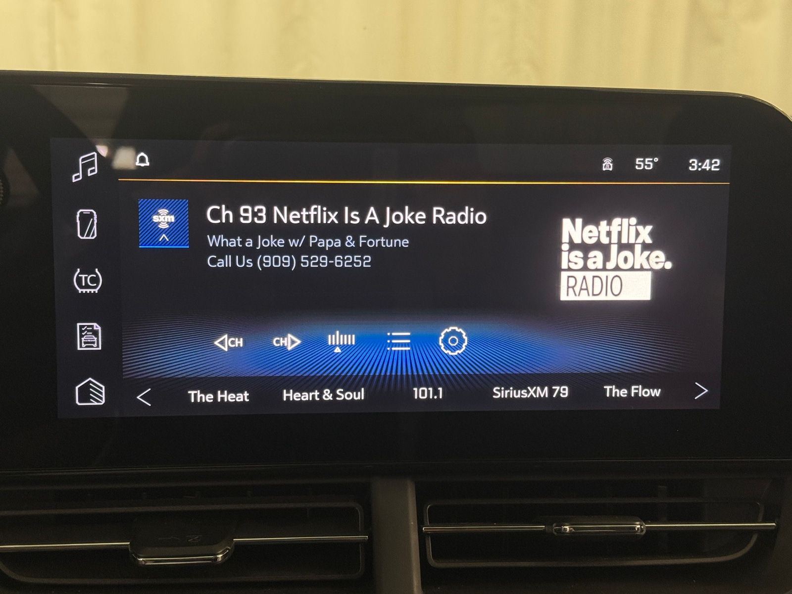 Thumbnail: 2025 Chevrolet Trax - 4