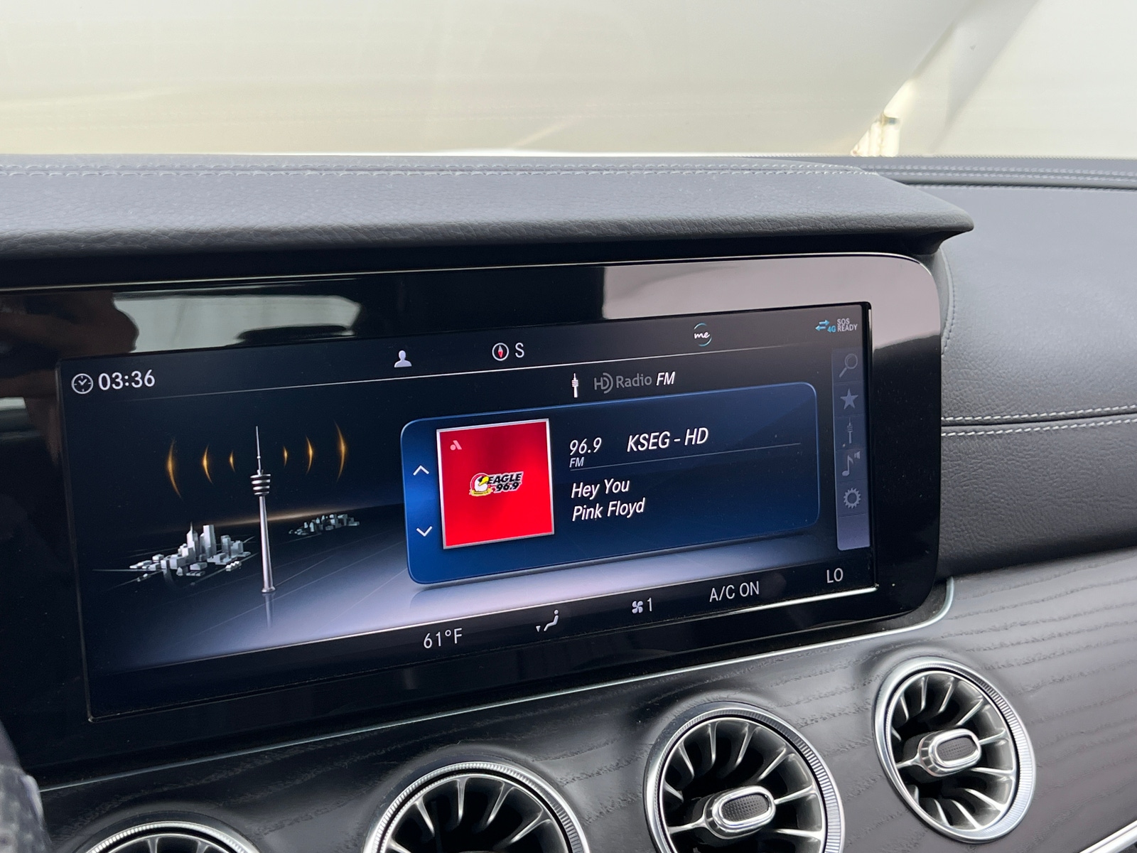 Thumbnail: 2019 Mercedes-Benz E-Class - 2