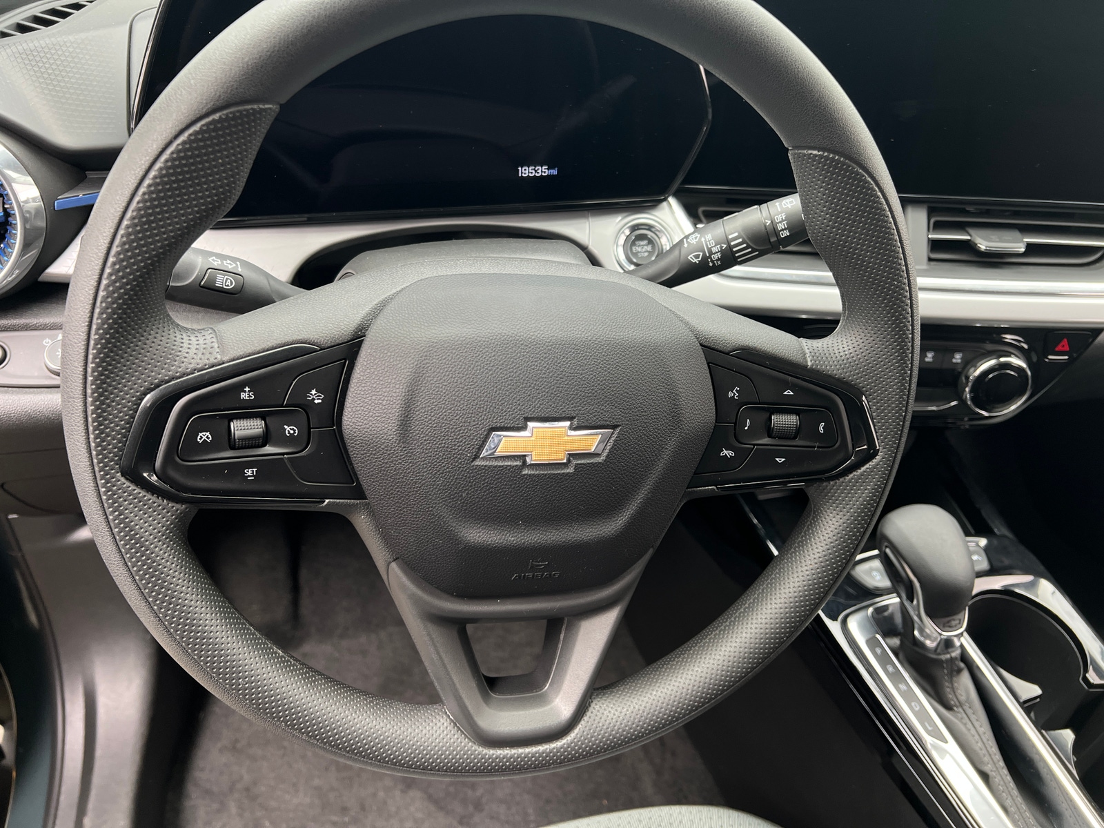 Thumbnail: 2025 Chevrolet Trax - 5