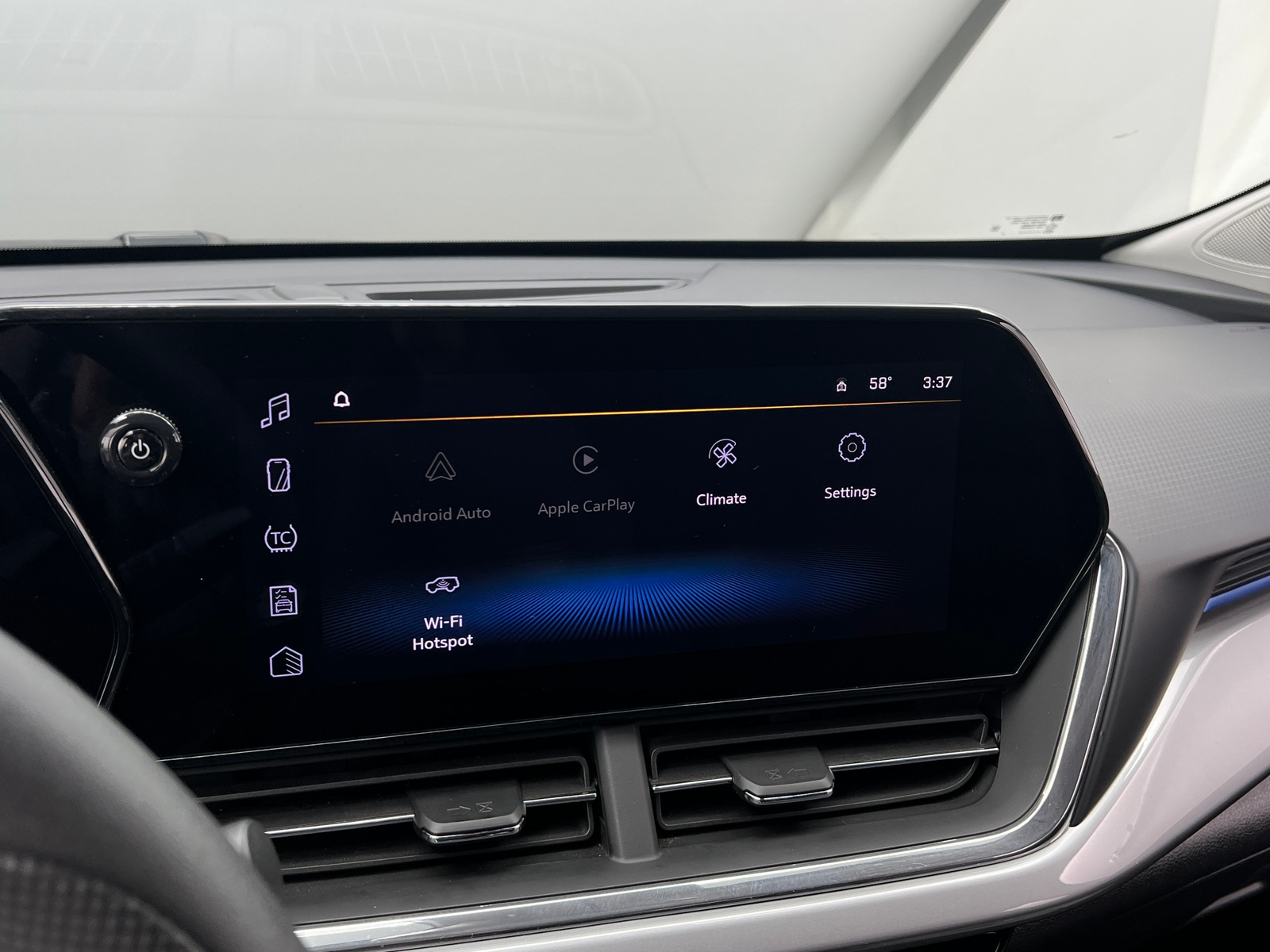 Thumbnail: 2025 Chevrolet Trax - 4