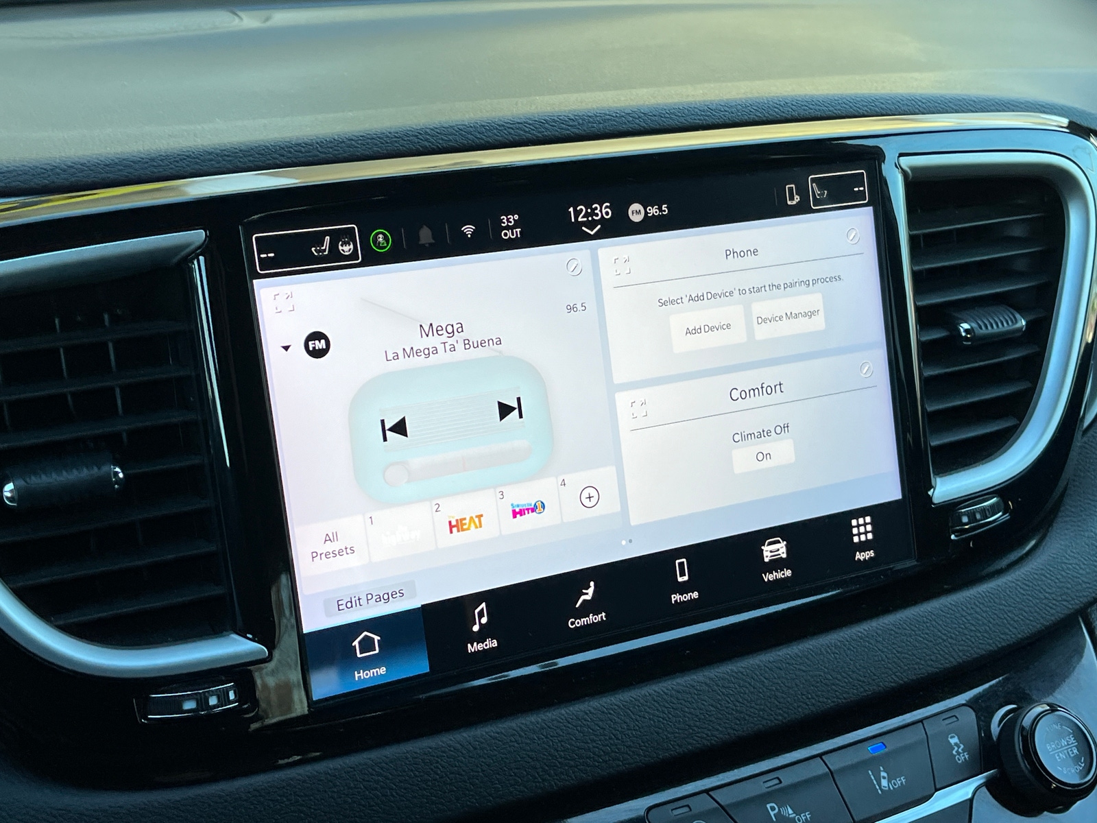 Thumbnail: 2025 Chrysler Pacifica - 4