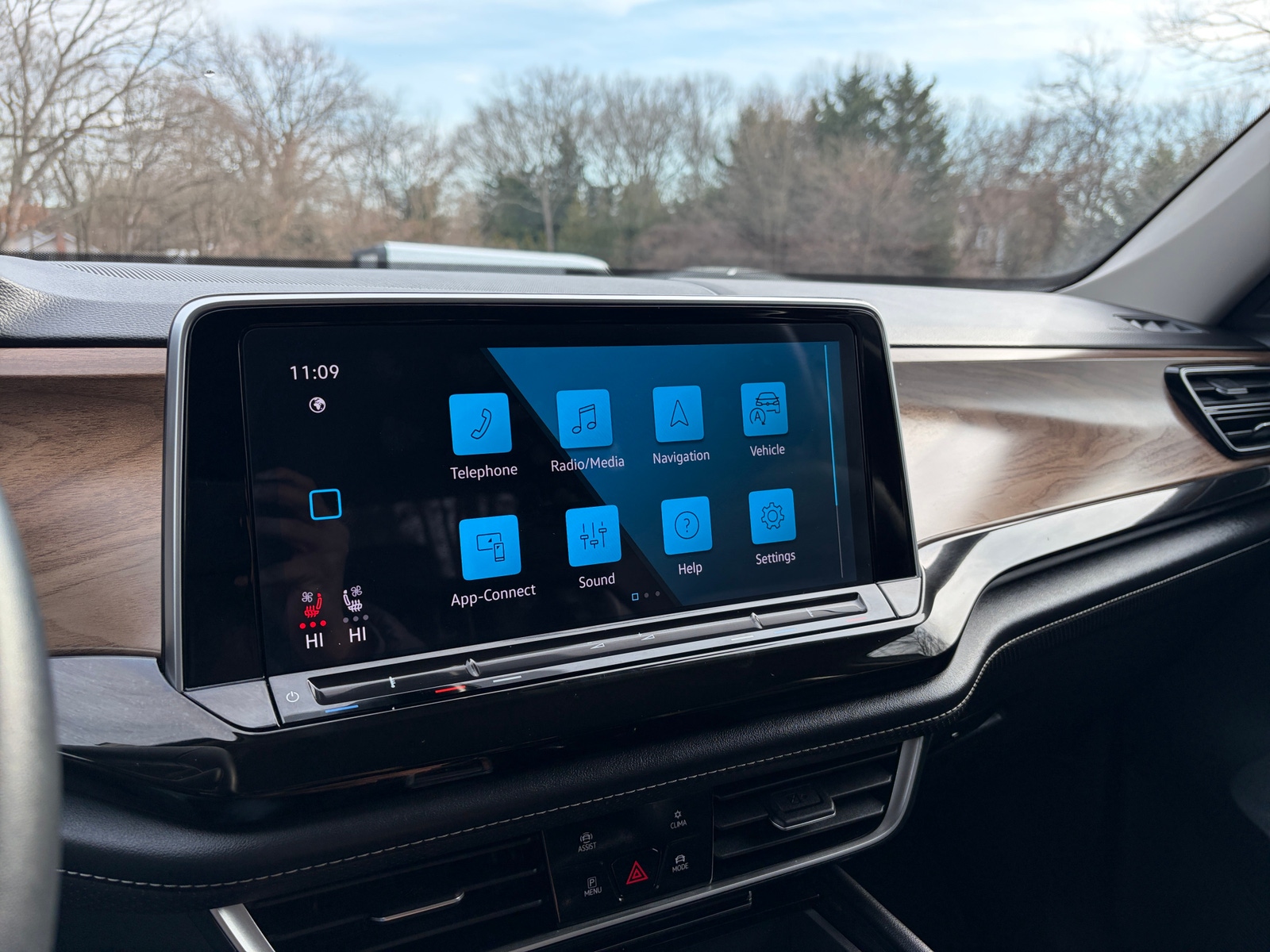 Thumbnail: 2025 Volkswagen Atlas - 4