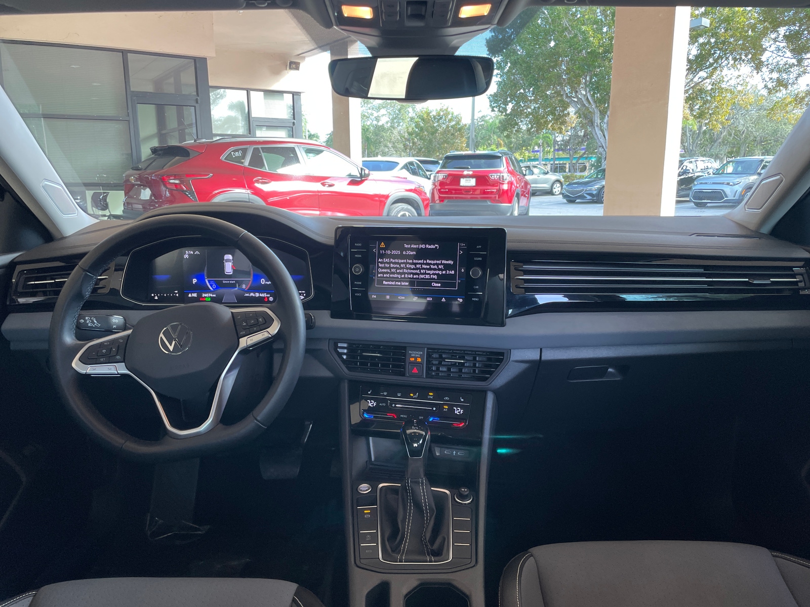 Thumbnail: 2025 Volkswagen Jetta - 2