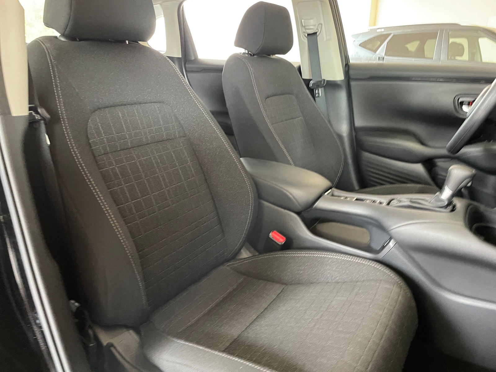 Thumbnail: 2025 Honda HR-V - 2