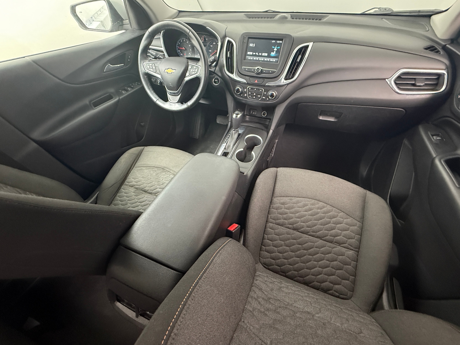 Thumbnail: 2018 Chevrolet Equinox - 3