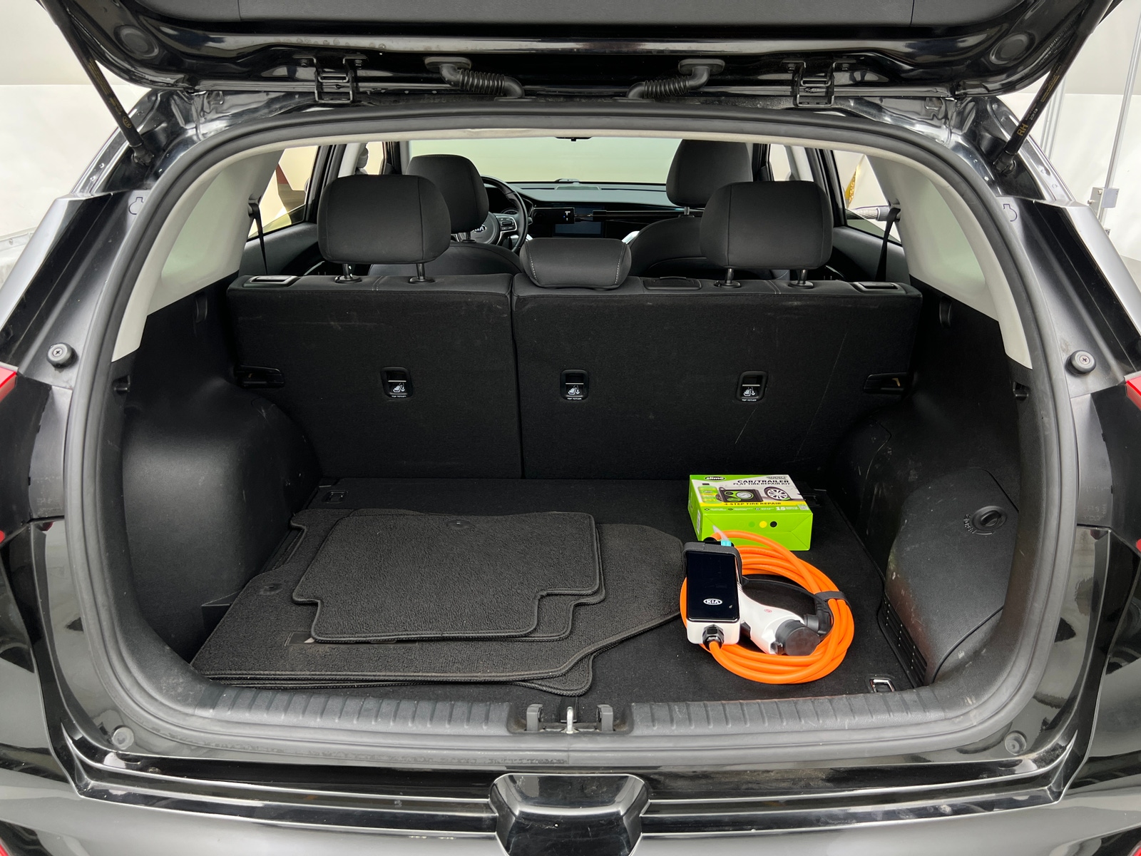 Thumbnail: 2020 Kia Niro - 7