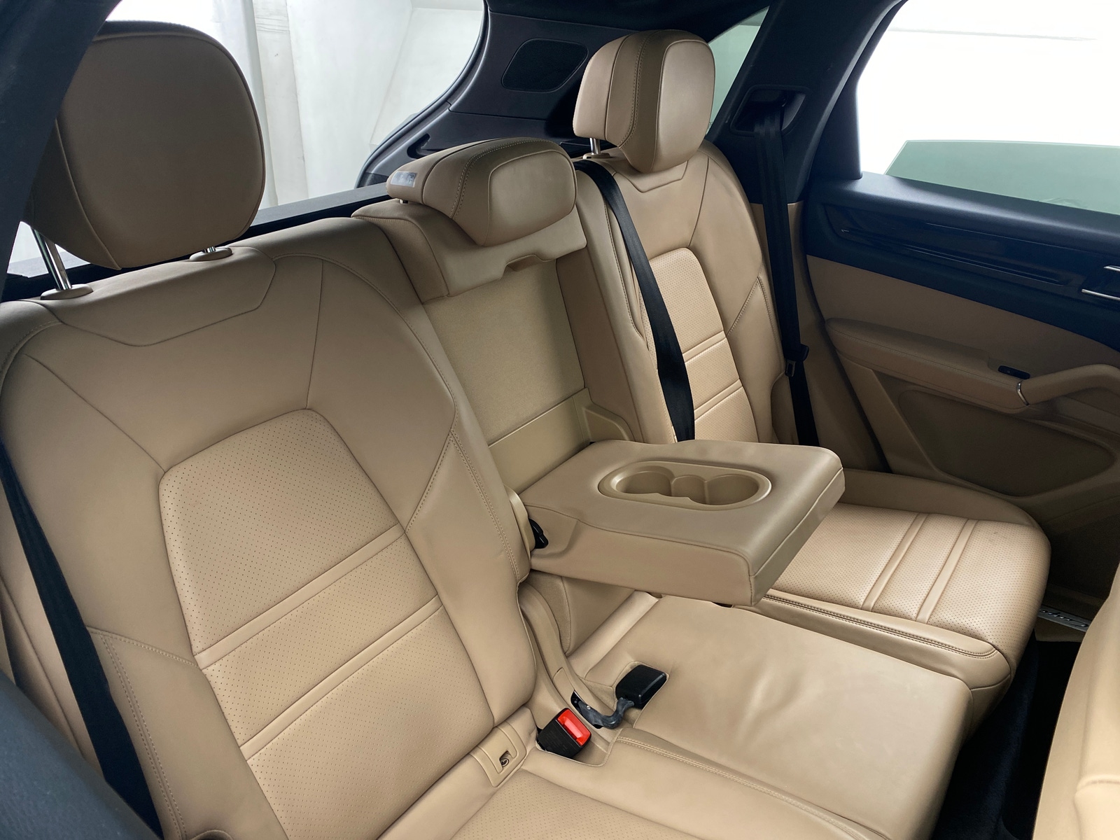 Thumbnail: 2020 Porsche Cayenne - 5