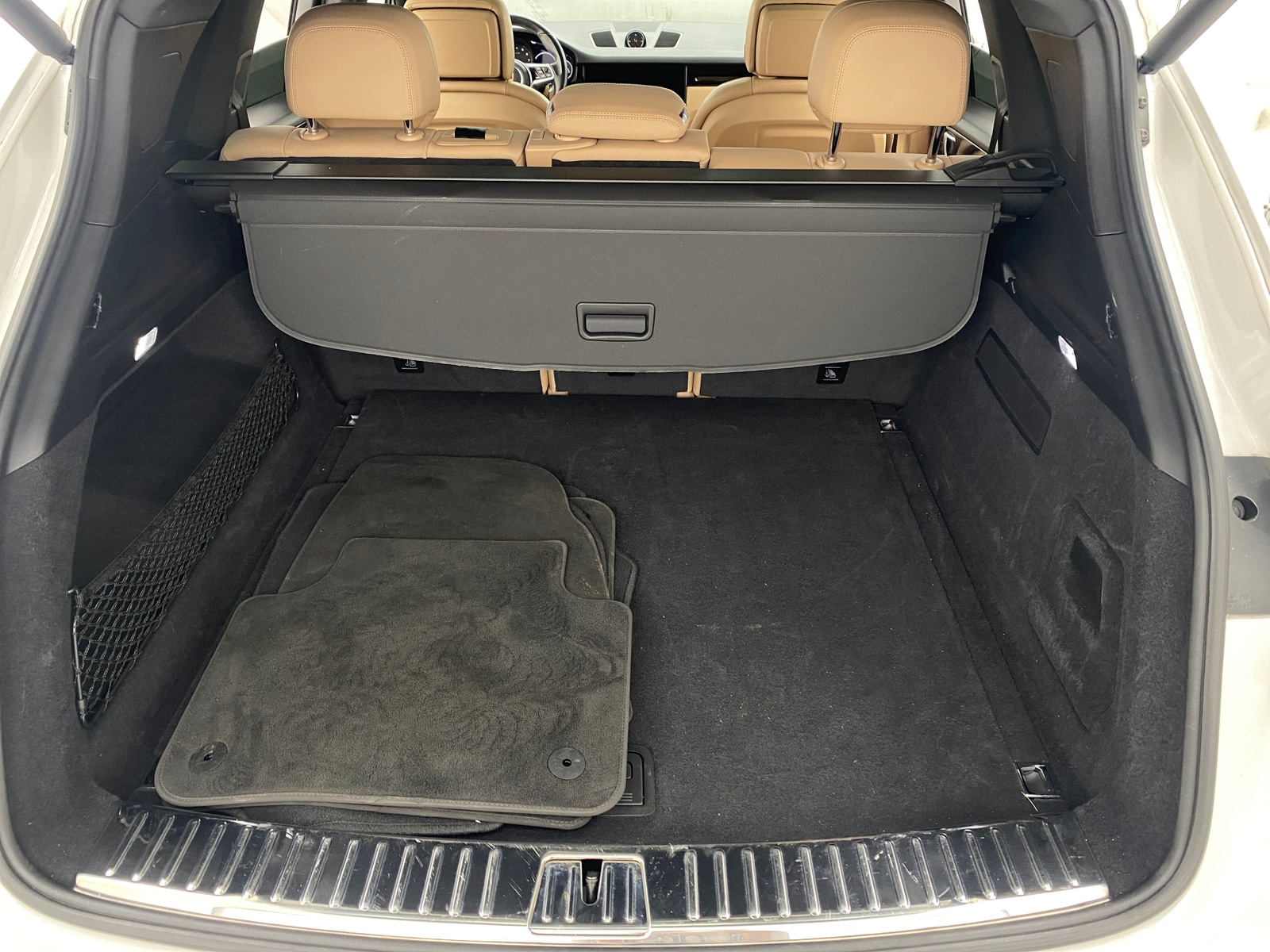 Thumbnail: 2020 Porsche Cayenne - 6