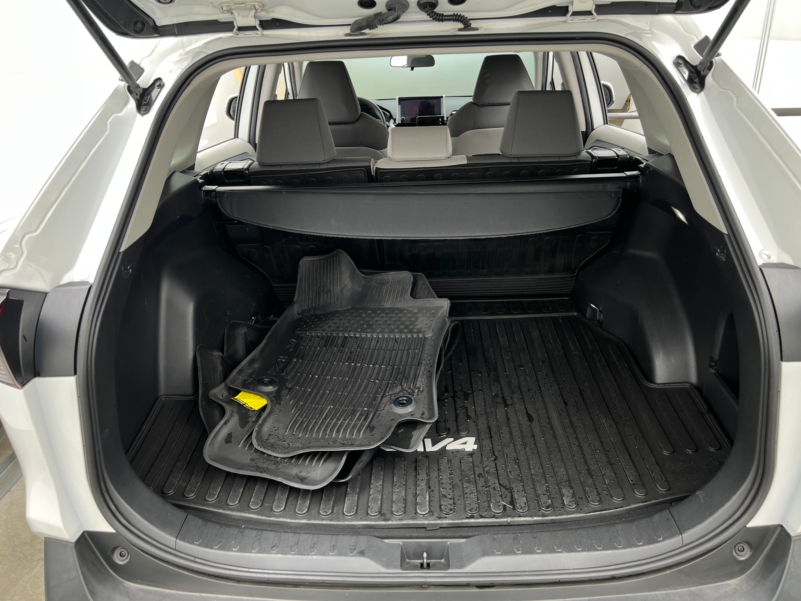 Thumbnail: 2023 Toyota RAV4 - 7