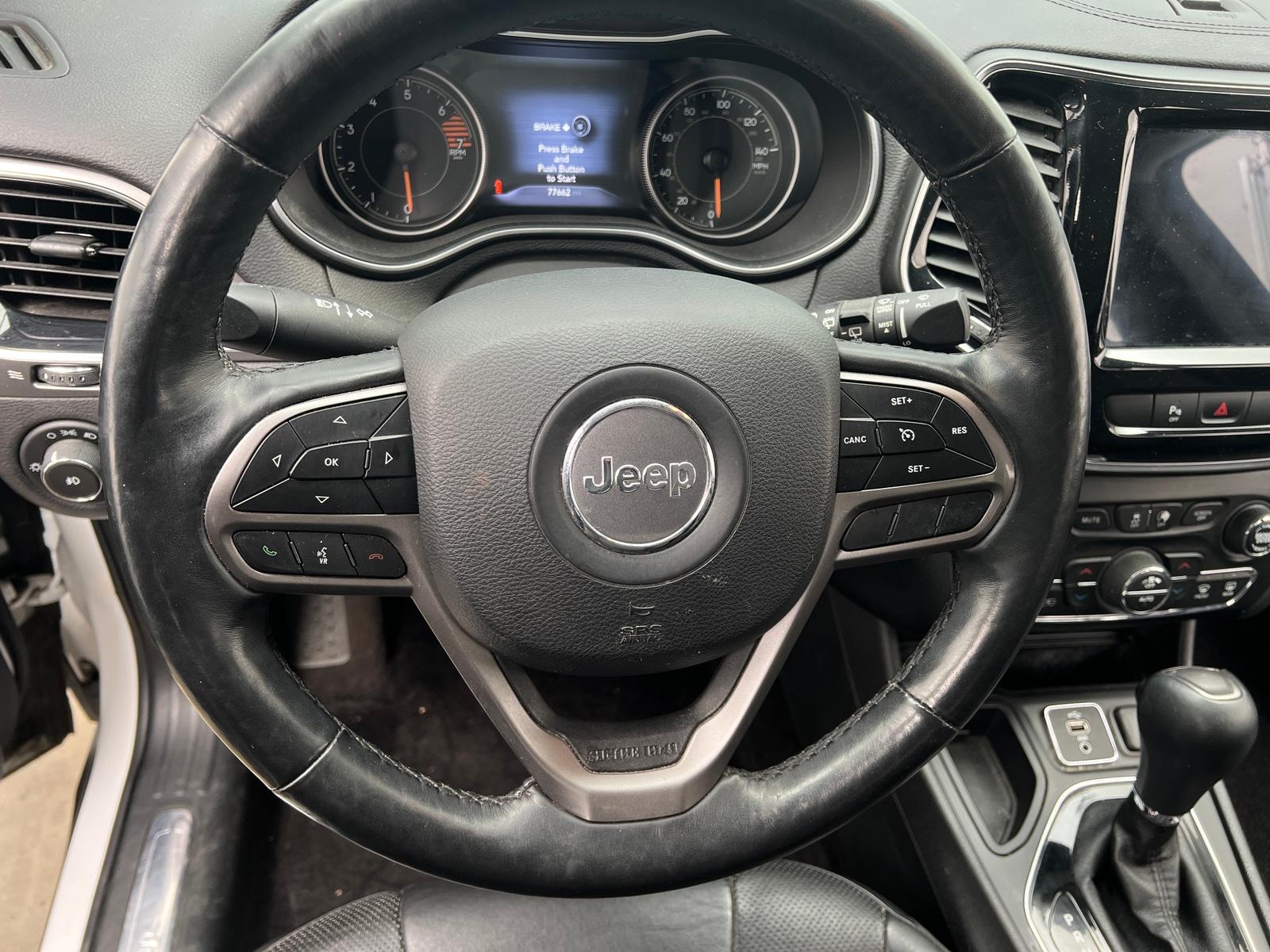 Thumbnail: 2019 Jeep Cherokee - 4