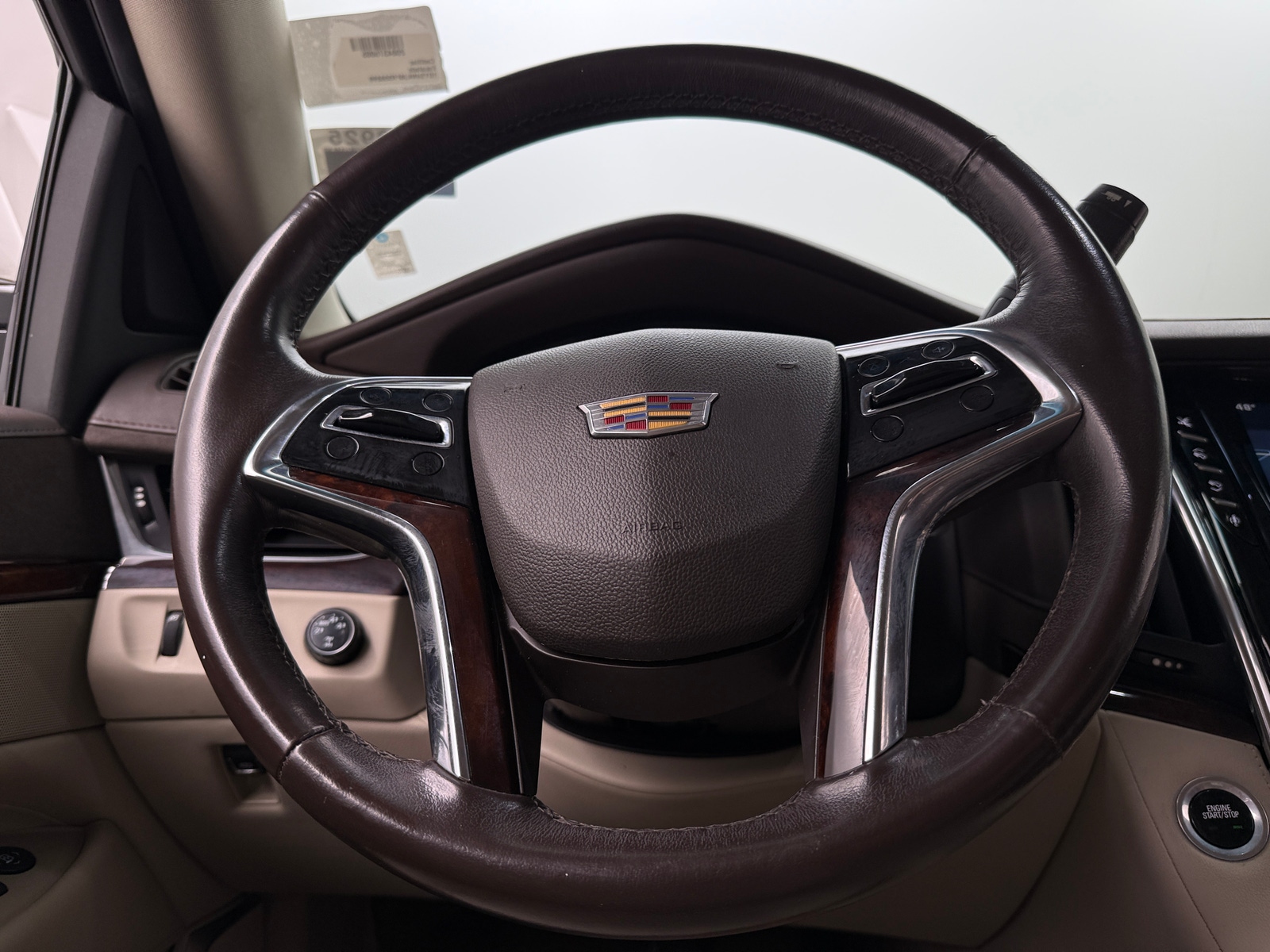 Thumbnail: 2015 Cadillac Escalade - 4