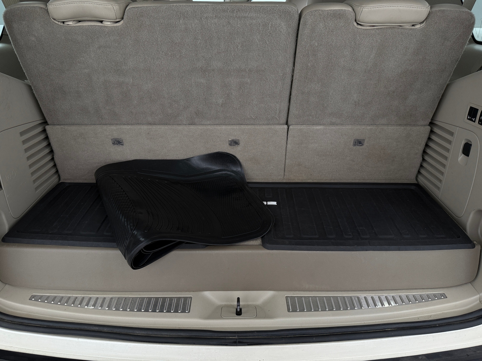 Thumbnail: 2015 Cadillac Escalade - 6