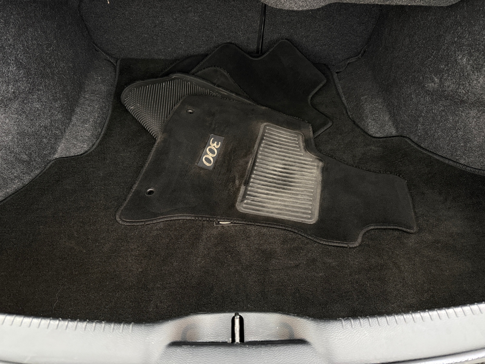 Thumbnail: 2015 Chrysler 300 - 6