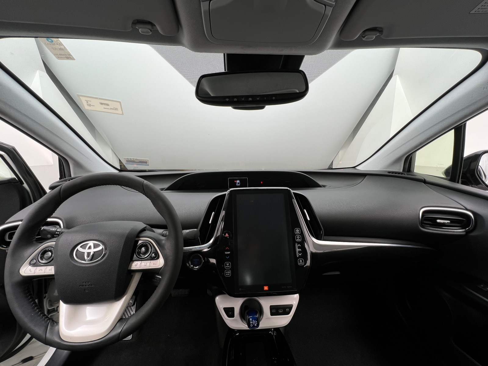 Thumbnail: 2017 Toyota Prius Prime - 2