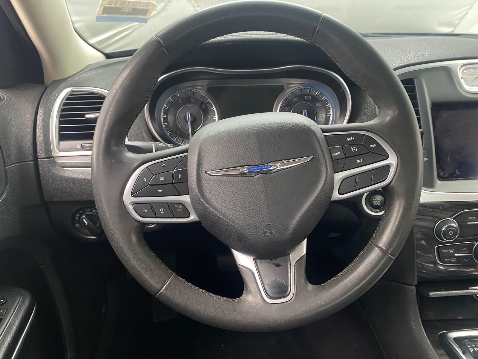 Thumbnail: 2022 Chrysler 300 - 5