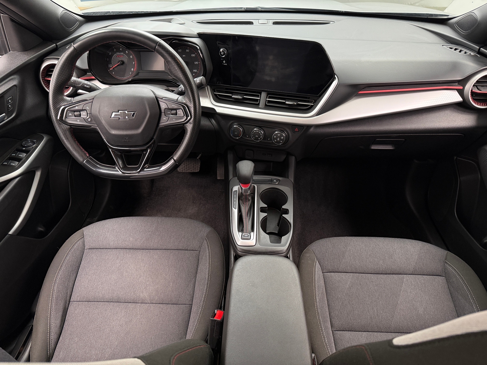 Thumbnail: 2024 Chevrolet Trax - 3