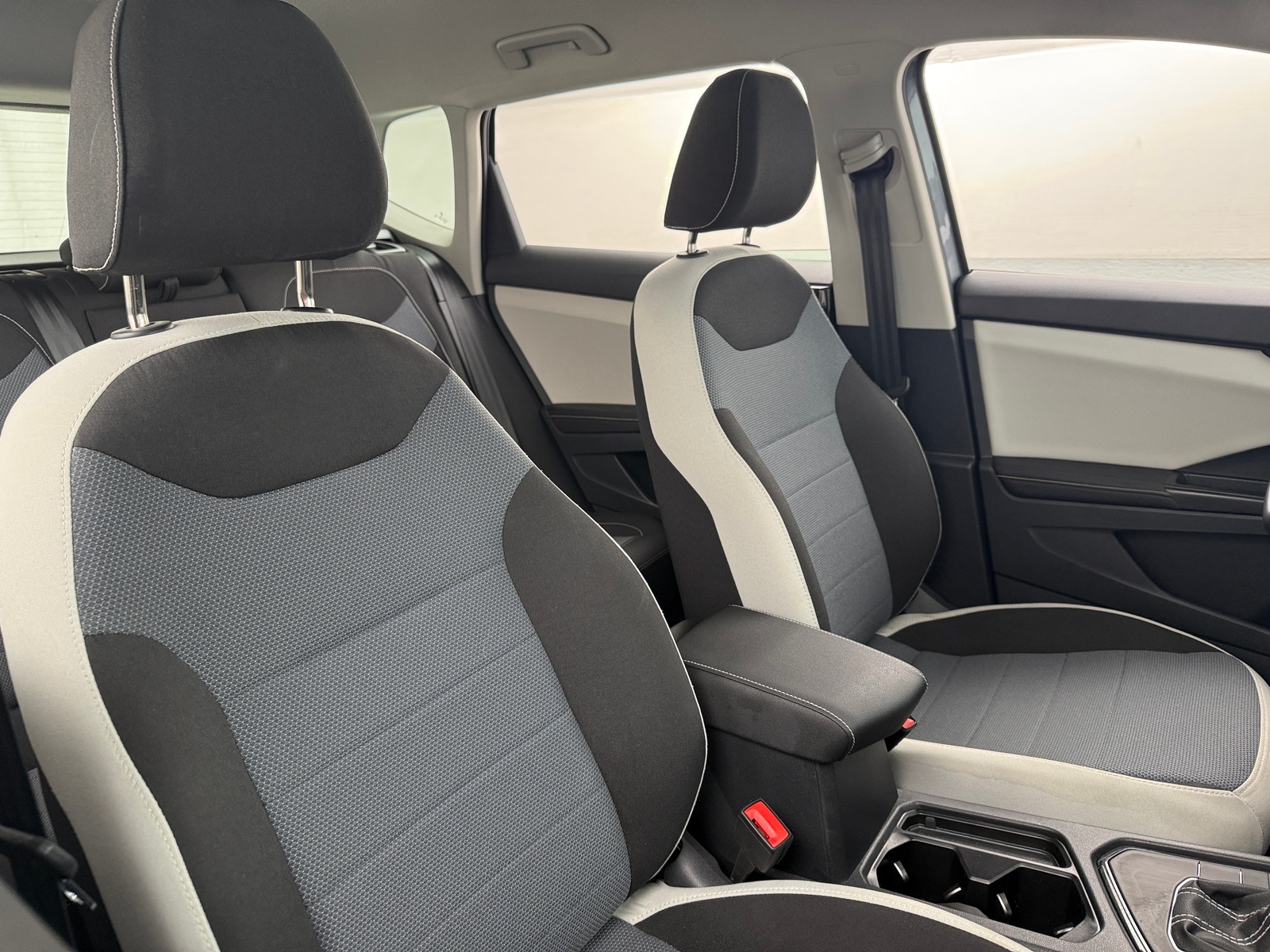 Thumbnail: 2025 Volkswagen Taos - 2