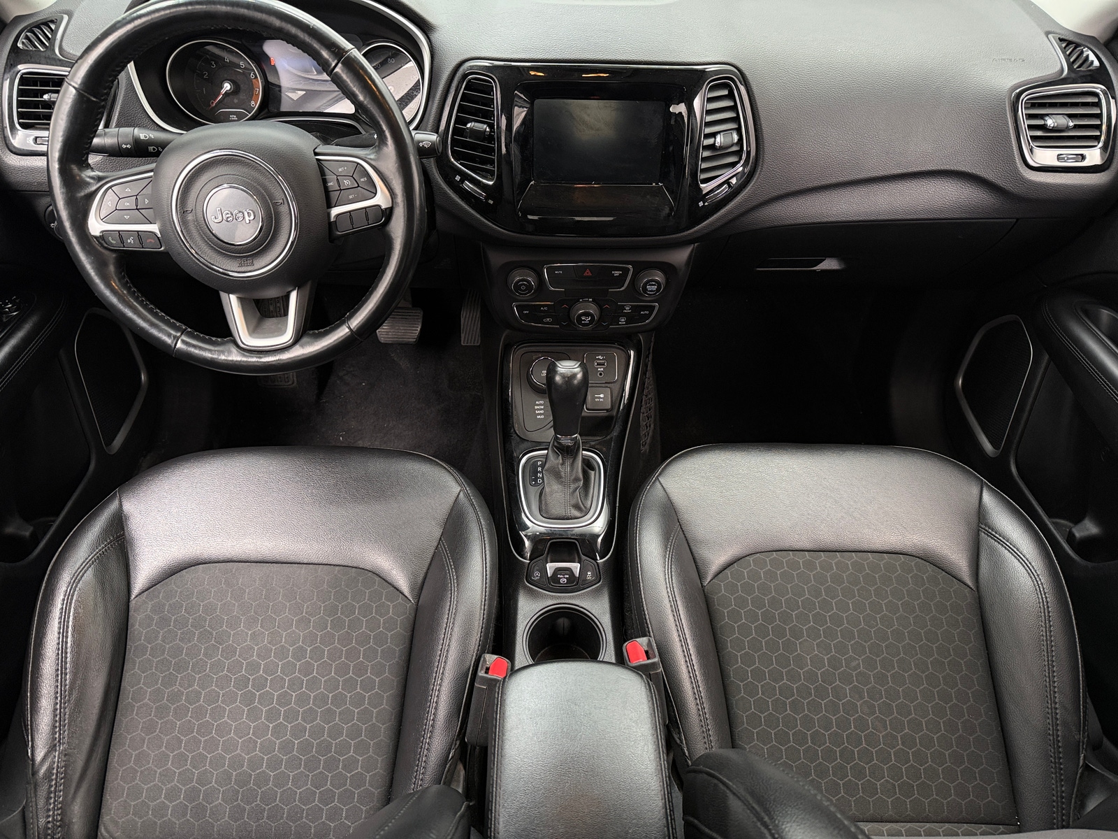 Thumbnail: 2019 Jeep Compass - 3