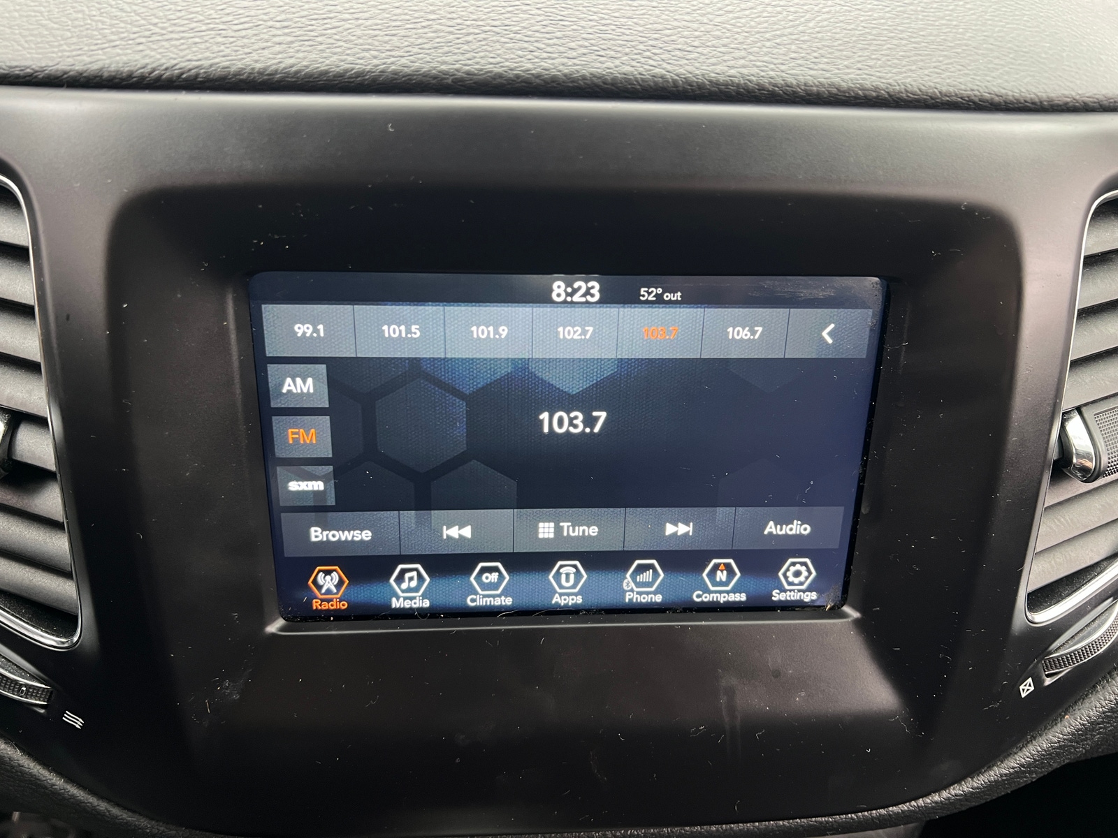 Thumbnail: 2018 Jeep Compass - 4