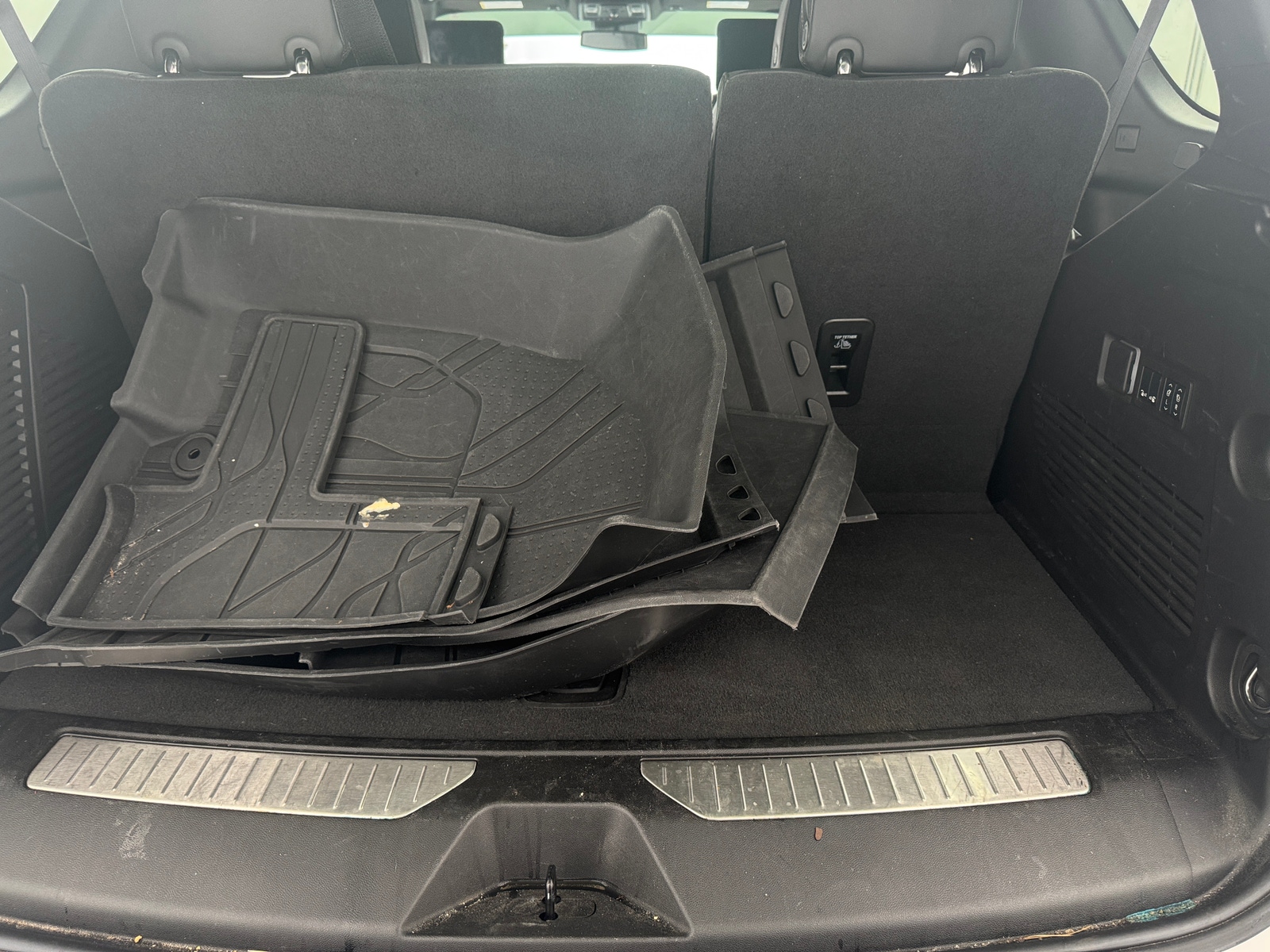 Thumbnail: 2024 Chevrolet Tahoe - 6