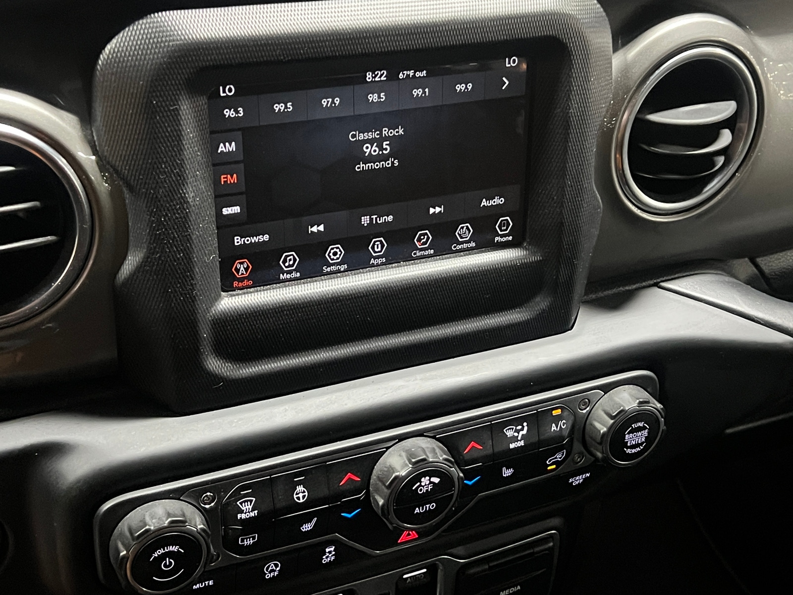 Thumbnail: 2018 Jeep Wrangler - 4