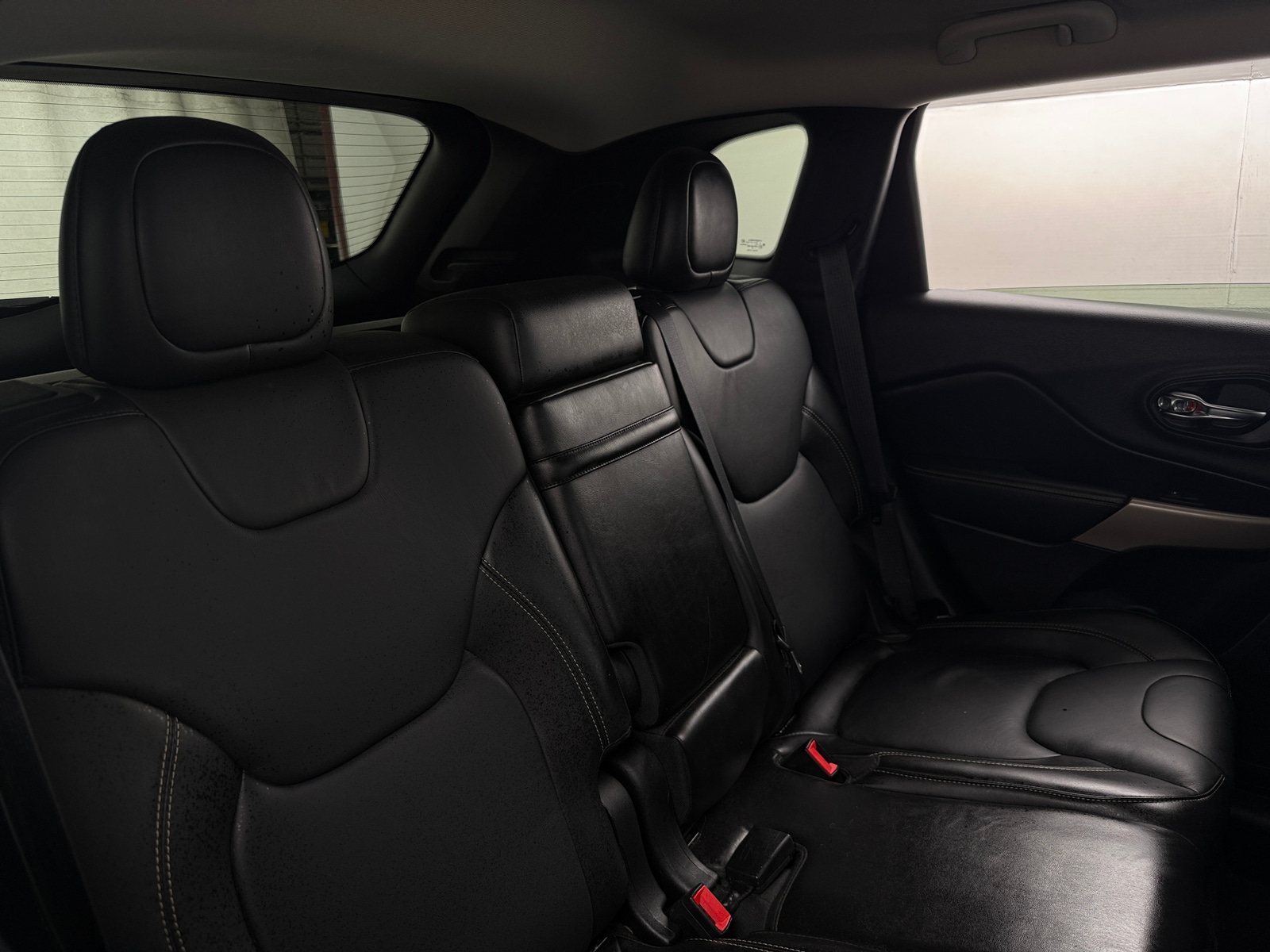 Thumbnail: 2018 Jeep Cherokee - 5