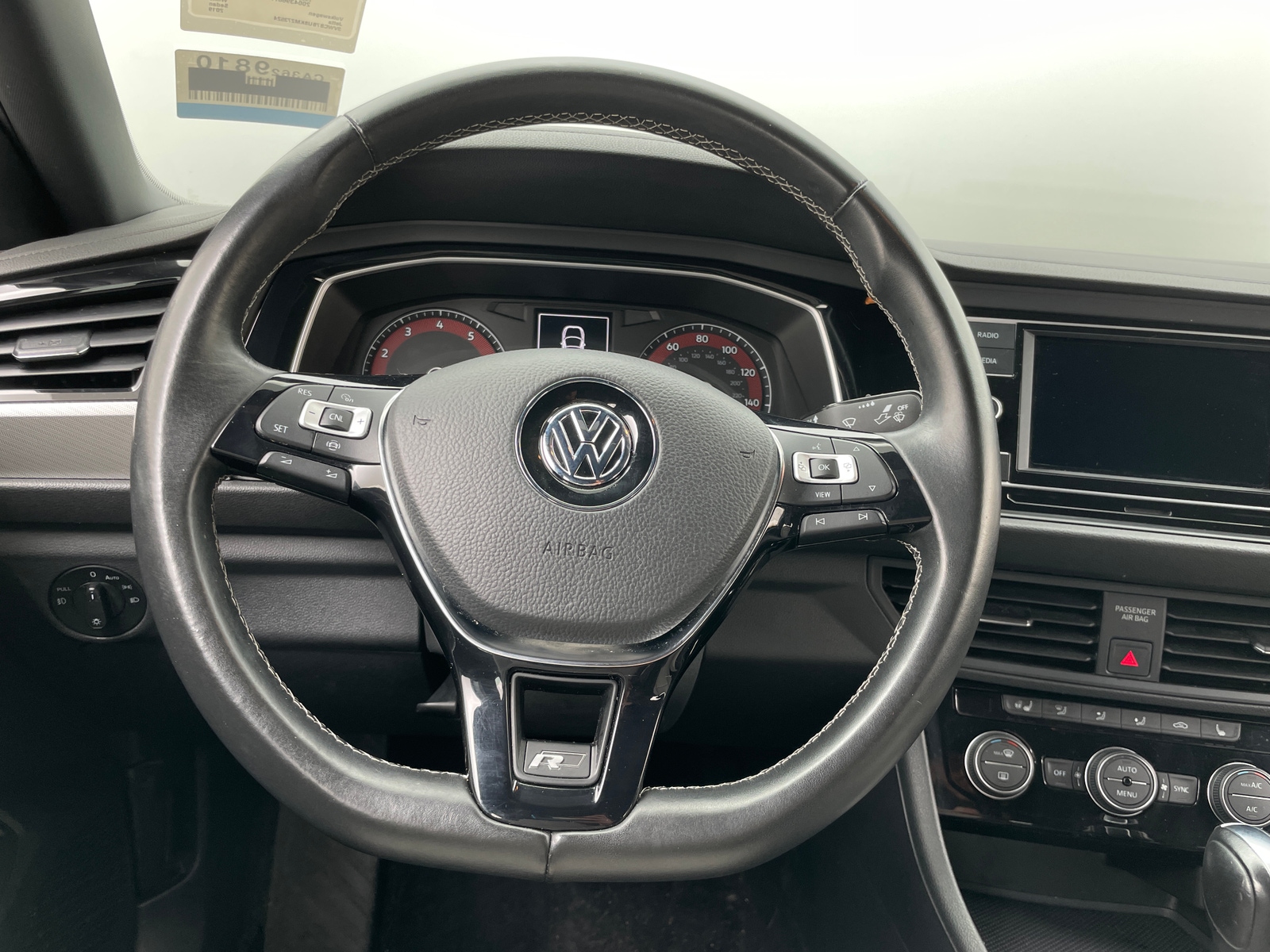 Thumbnail: 2019 Volkswagen Jetta - 4