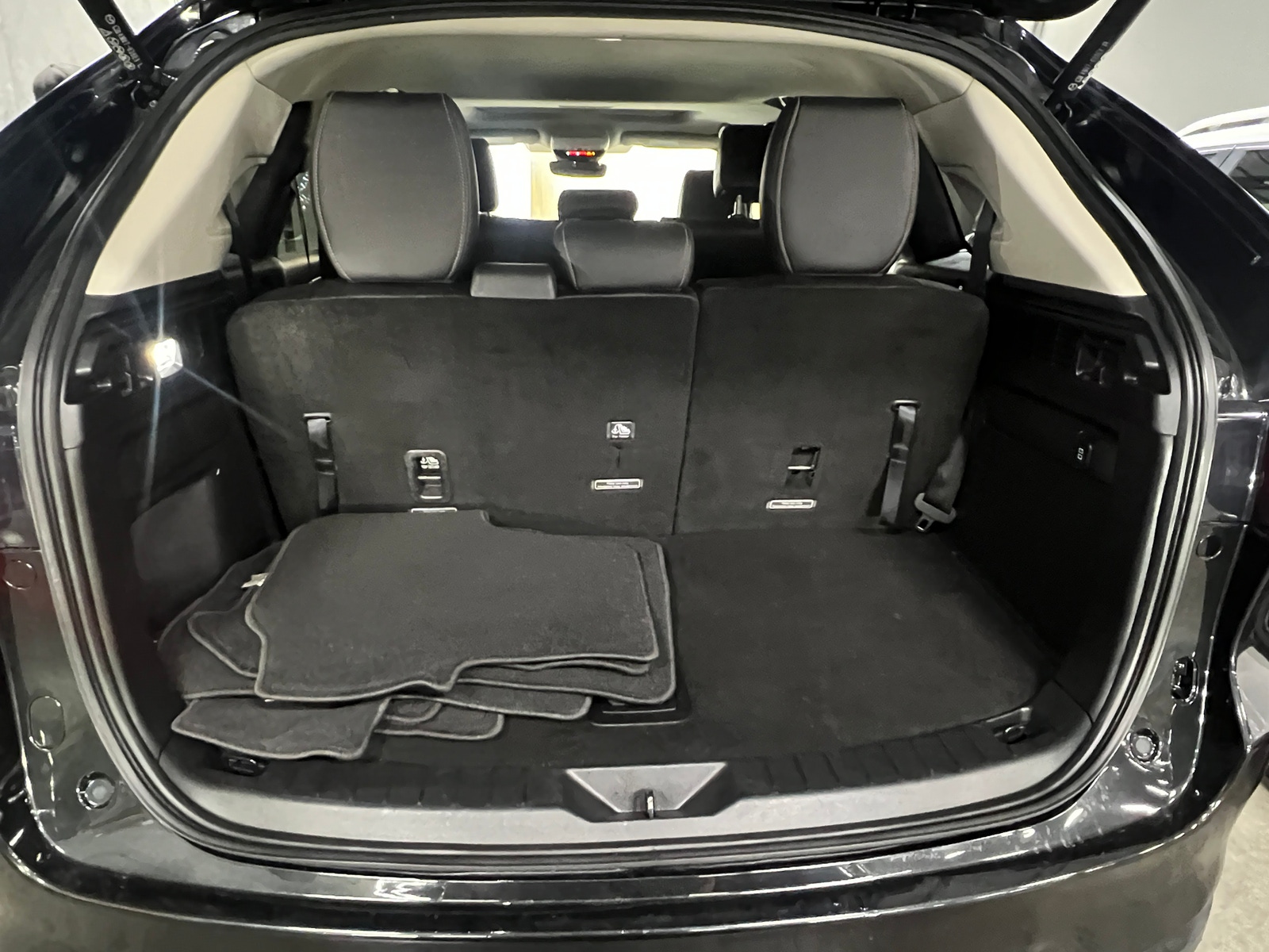 Thumbnail: 2024 Mazda CX-90 - 6