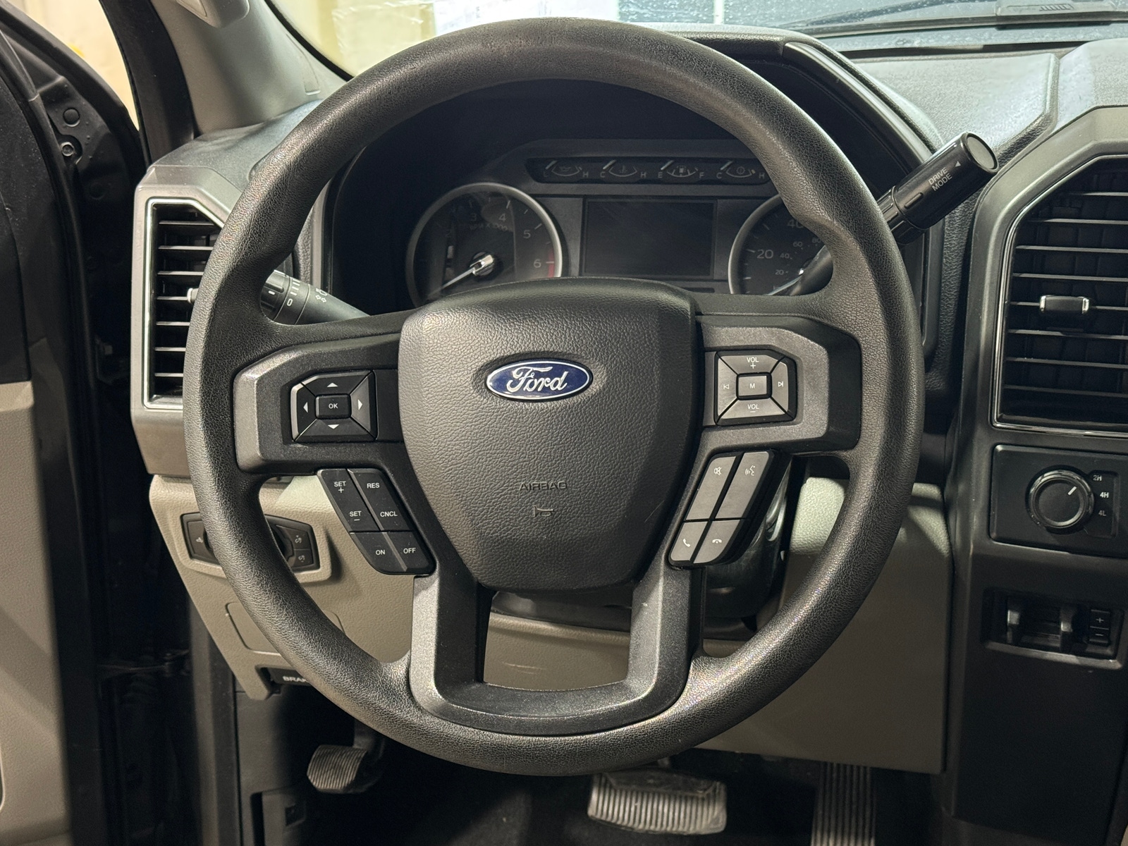 Thumbnail: 2020 Ford Econoline - 5