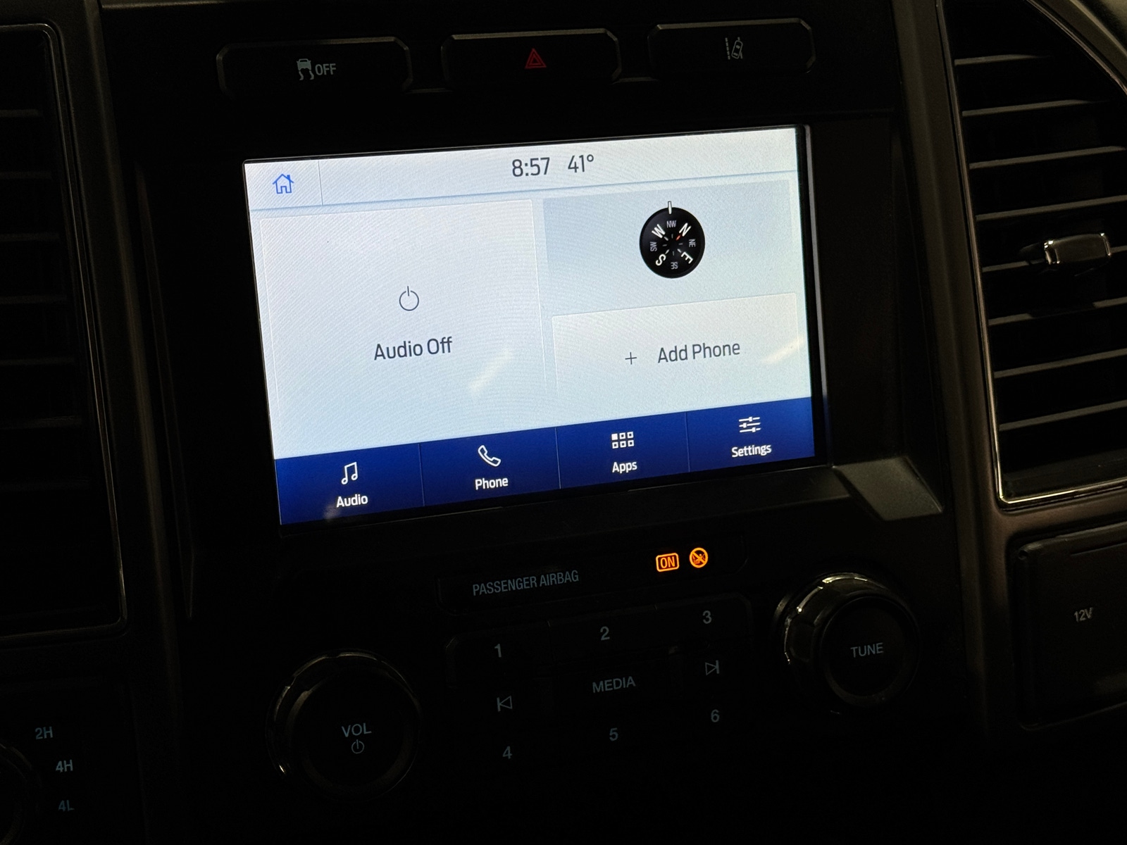 Thumbnail: 2020 Ford Econoline - 4