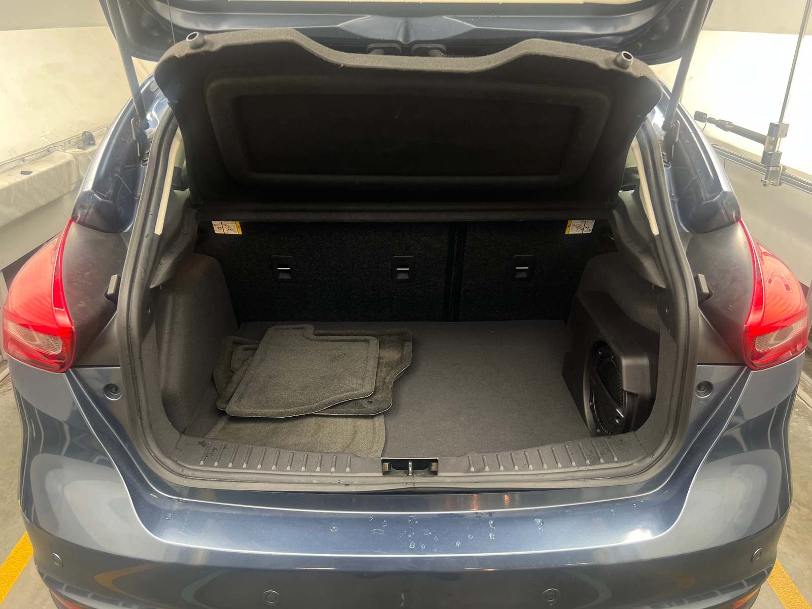 Thumbnail: 2018 Ford Focus - 7