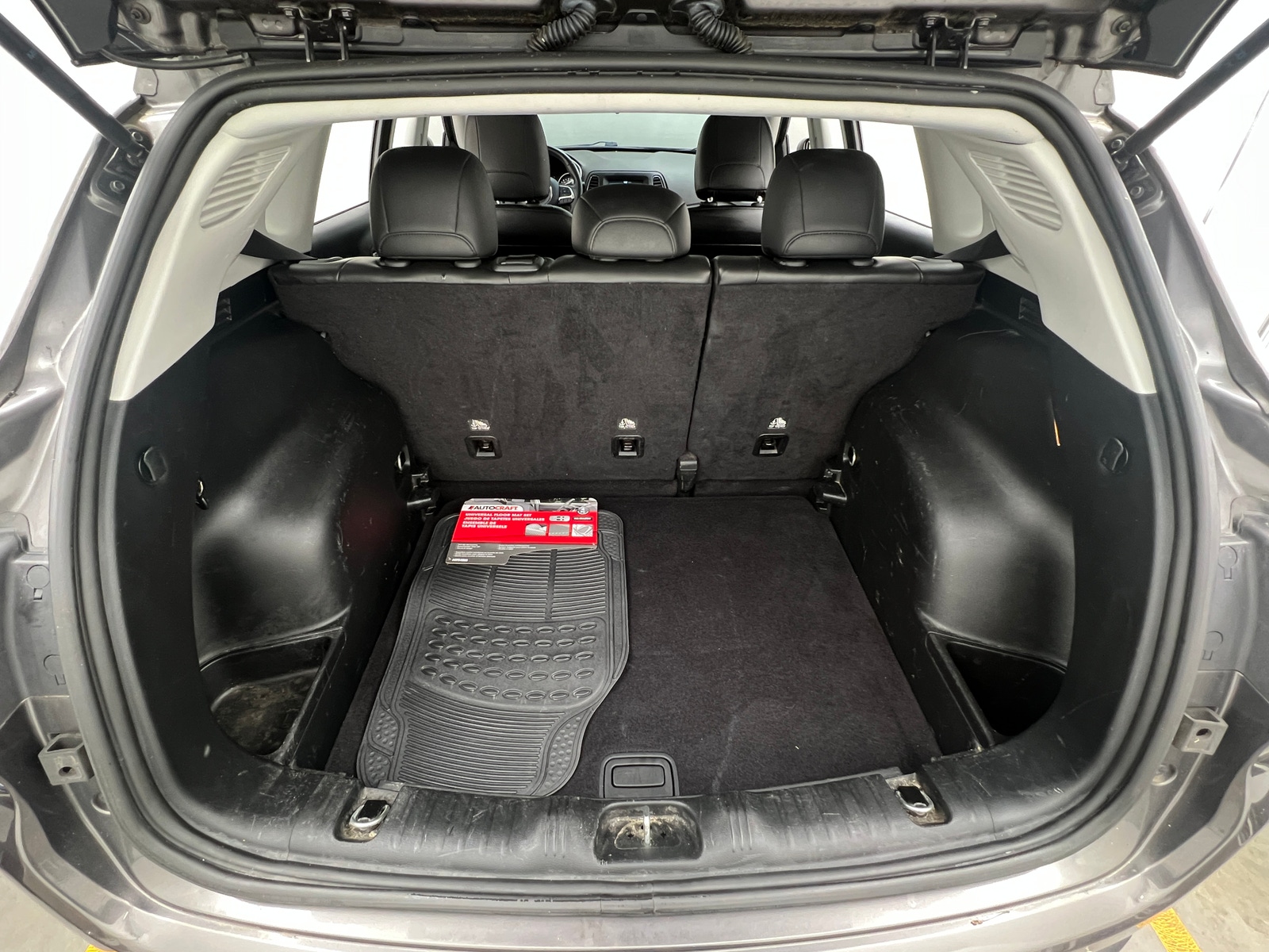 Thumbnail: 2019 Jeep Compass - 7