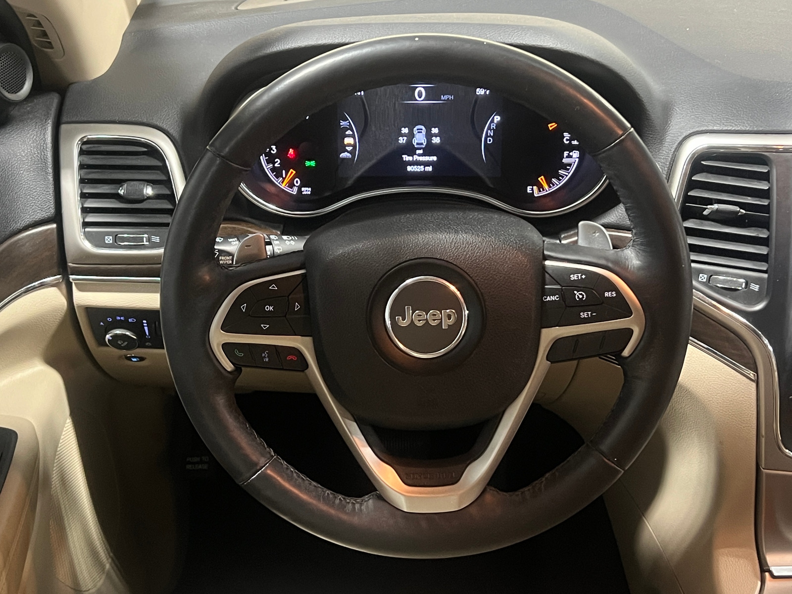 Thumbnail: 2016 Jeep Grand Cherokee - 4