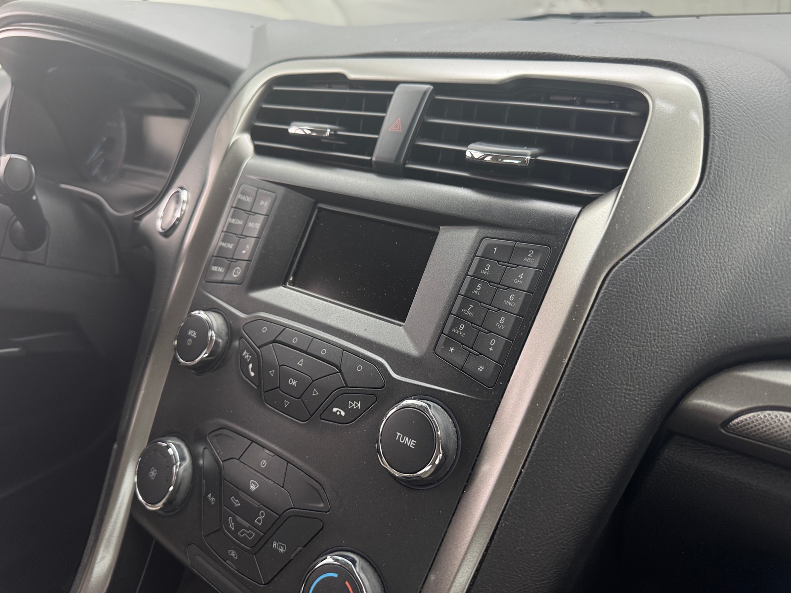 Thumbnail: 2019 Ford Fusion - 4