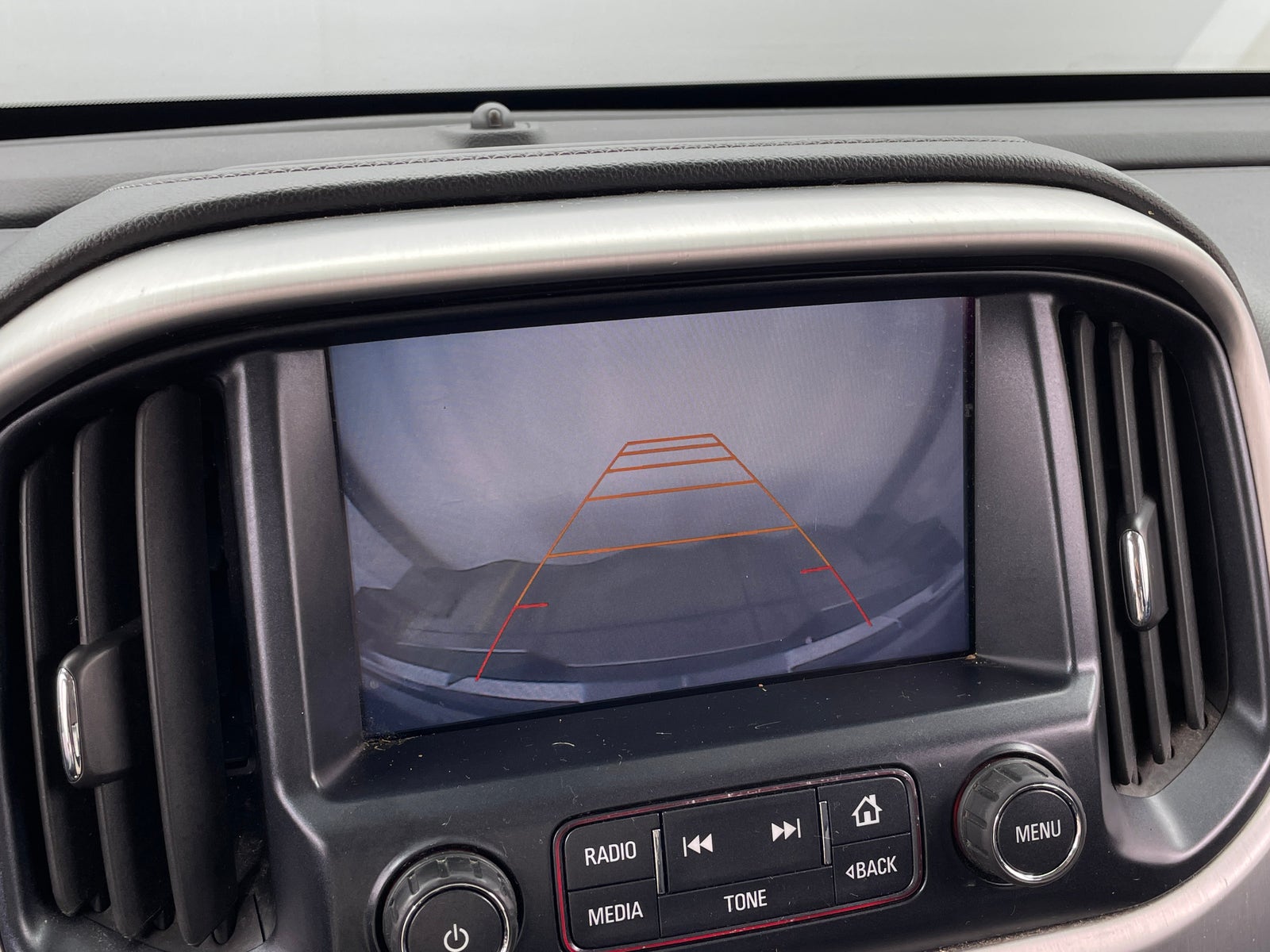 Thumbnail: 2016 GMC Canyon - 3