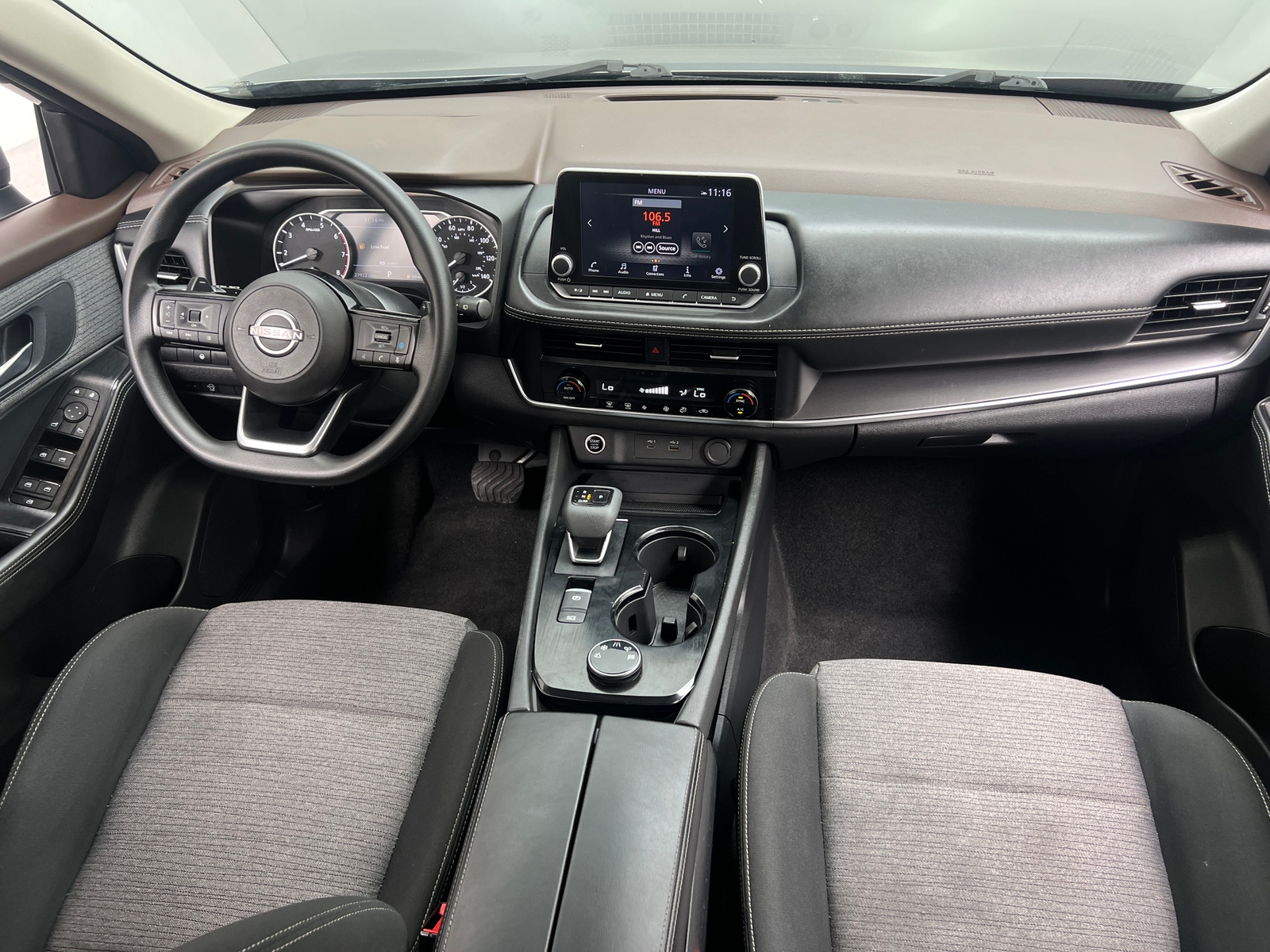 Thumbnail: 2023 Nissan Rogue - 3