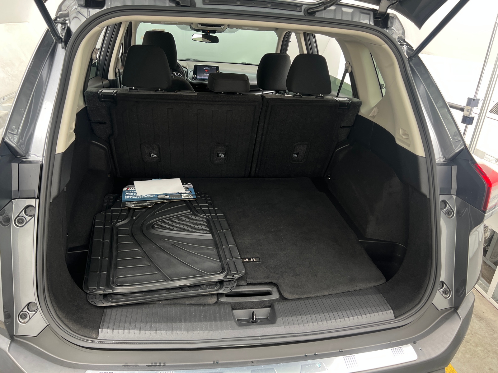 Thumbnail: 2023 Nissan Rogue - 7