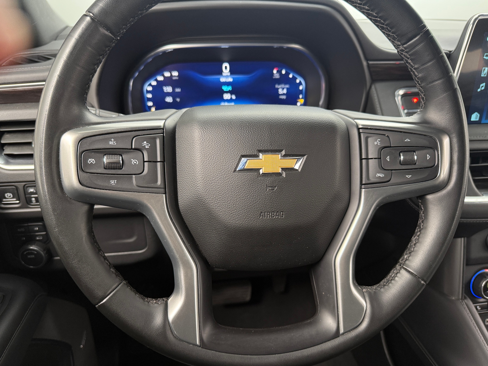 Thumbnail: 2024 Chevrolet Tahoe - 4