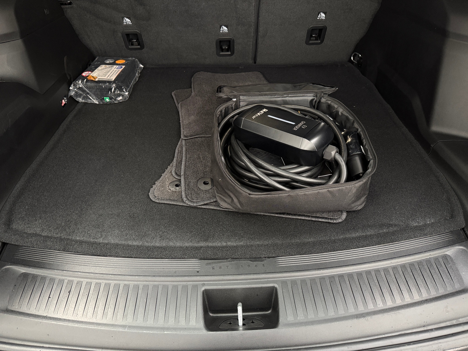 Thumbnail: 2025 Jeep Wagoneer S - 6