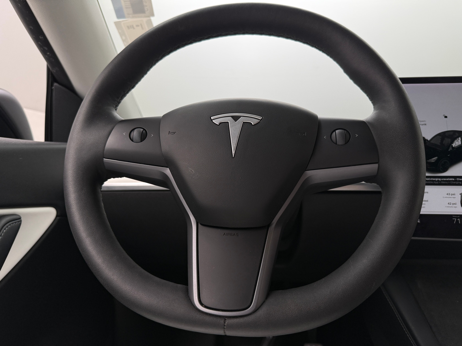 Thumbnail: 2022 Tesla Model Y - 4
