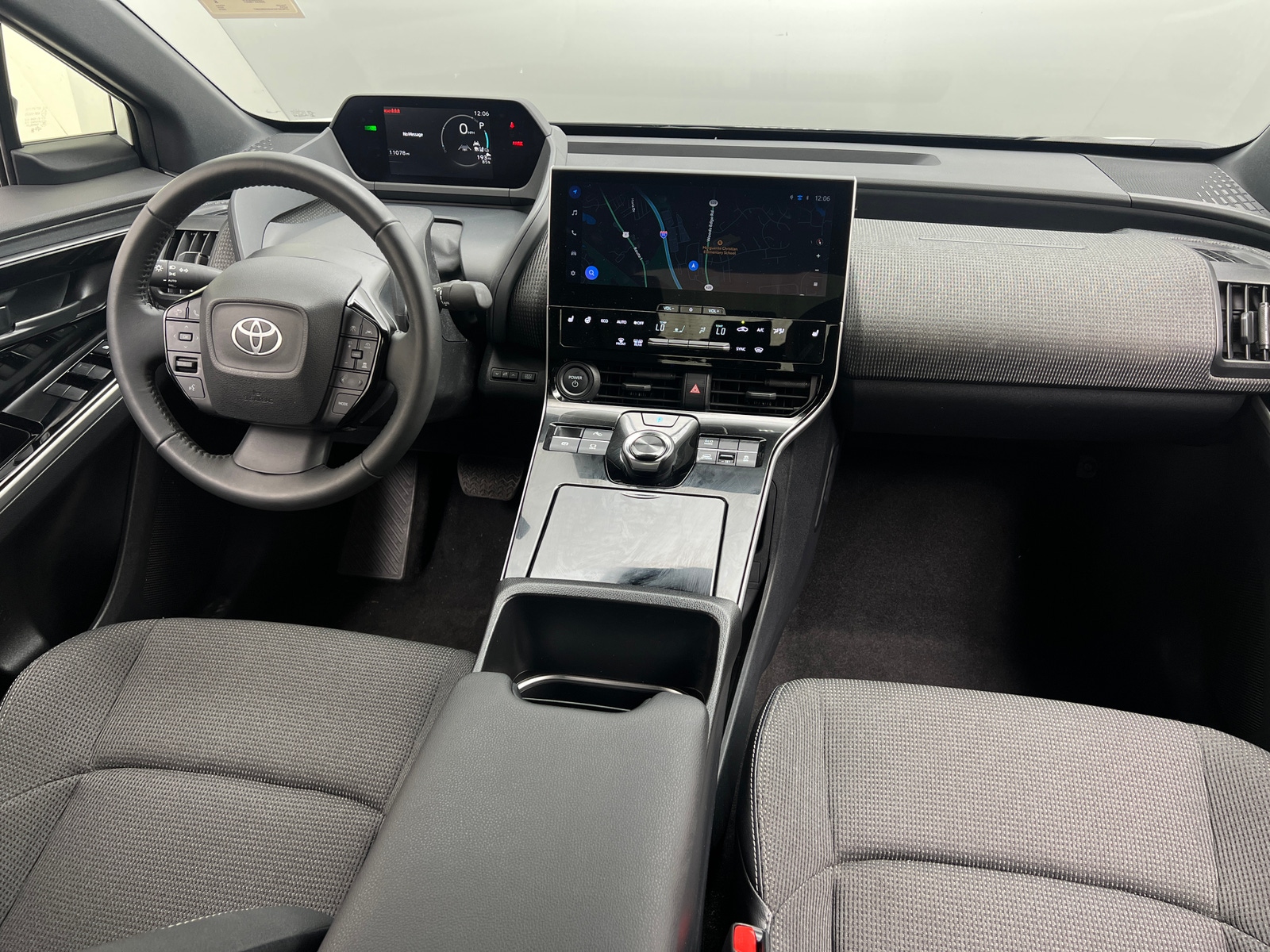 Thumbnail: 2025 Toyota bZ4X - 3