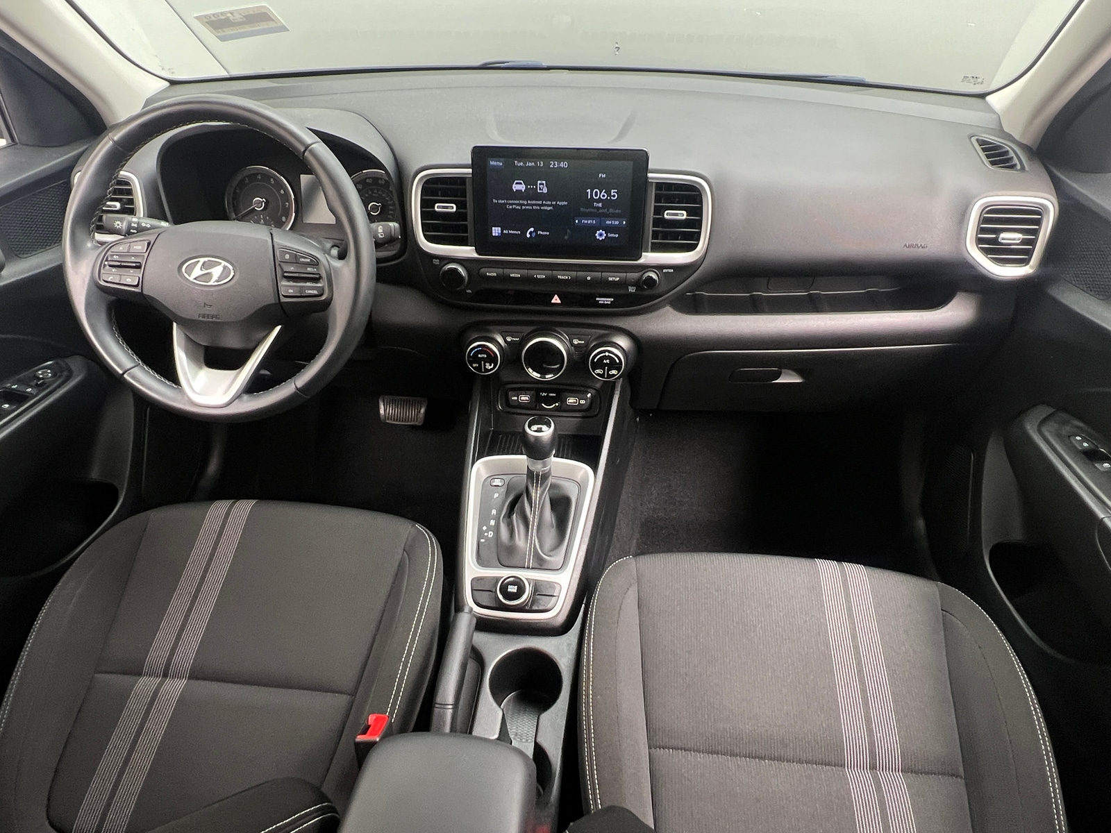 Thumbnail: 2022 Hyundai Venue - 3