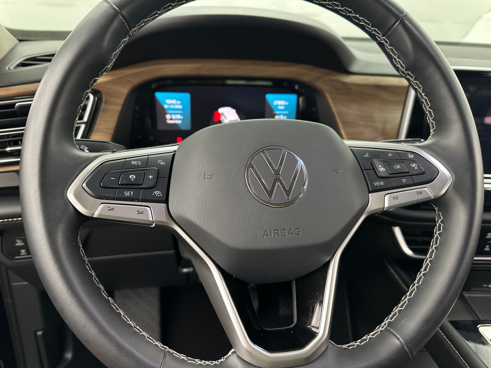 Thumbnail: 2024 Volkswagen Atlas - 4